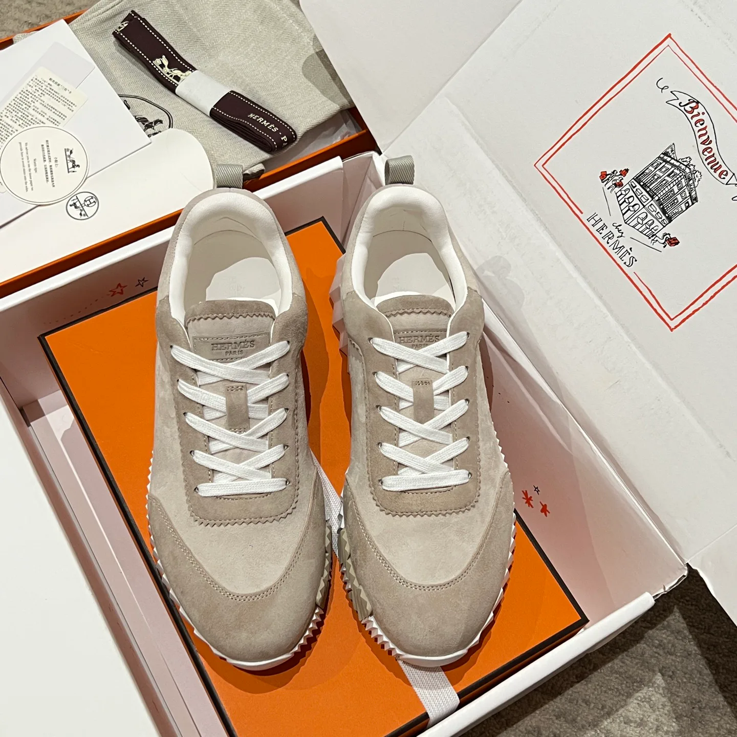 Кроссовки Женские Hermes 18080316