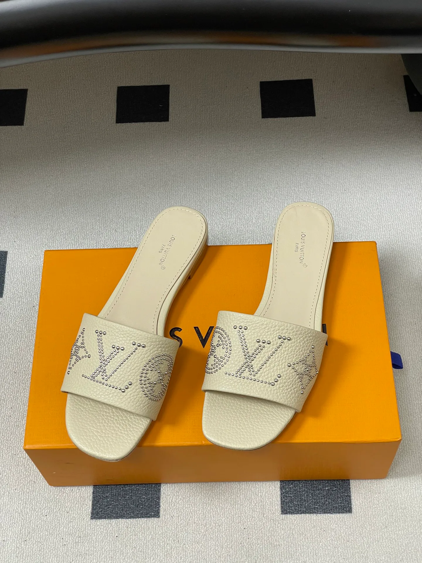 Сандалии Женские Louis Vuitton 11628736