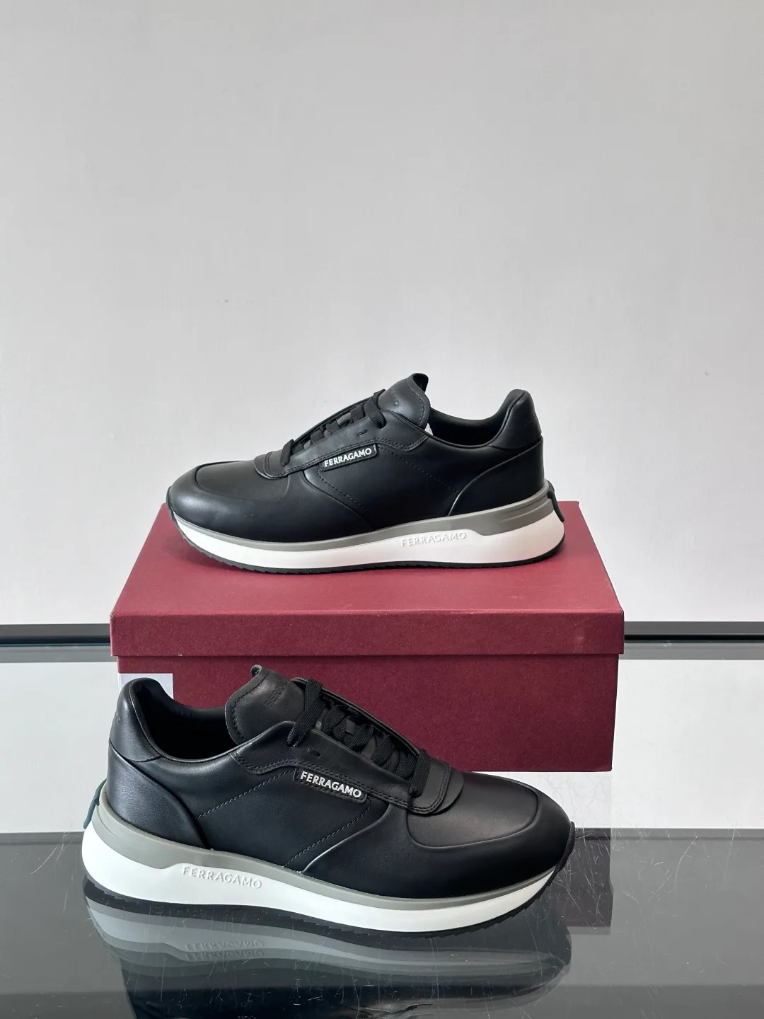 Кроссовки Мужские Salvatore Ferragamo 11433423