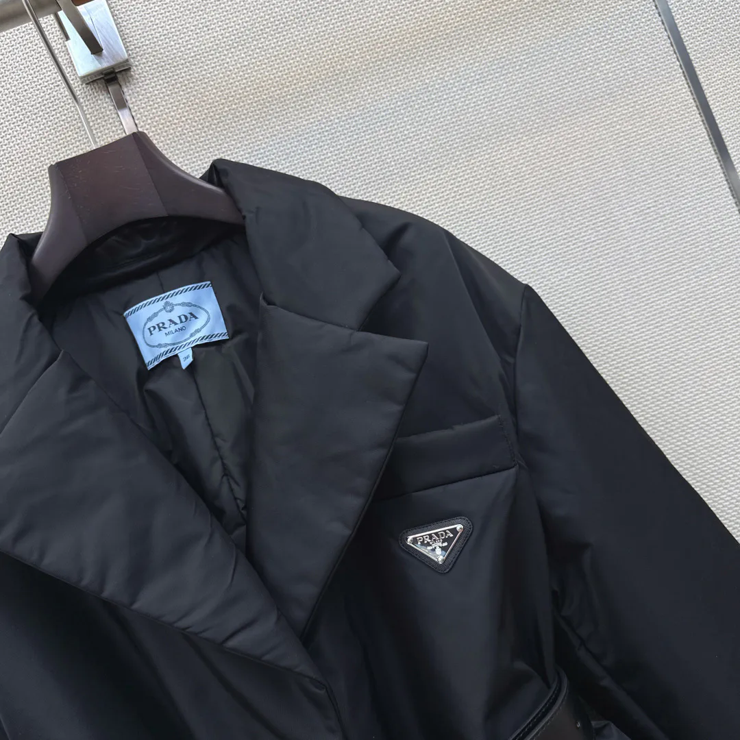 Куртки И Пуховики Женские Prada 18198704