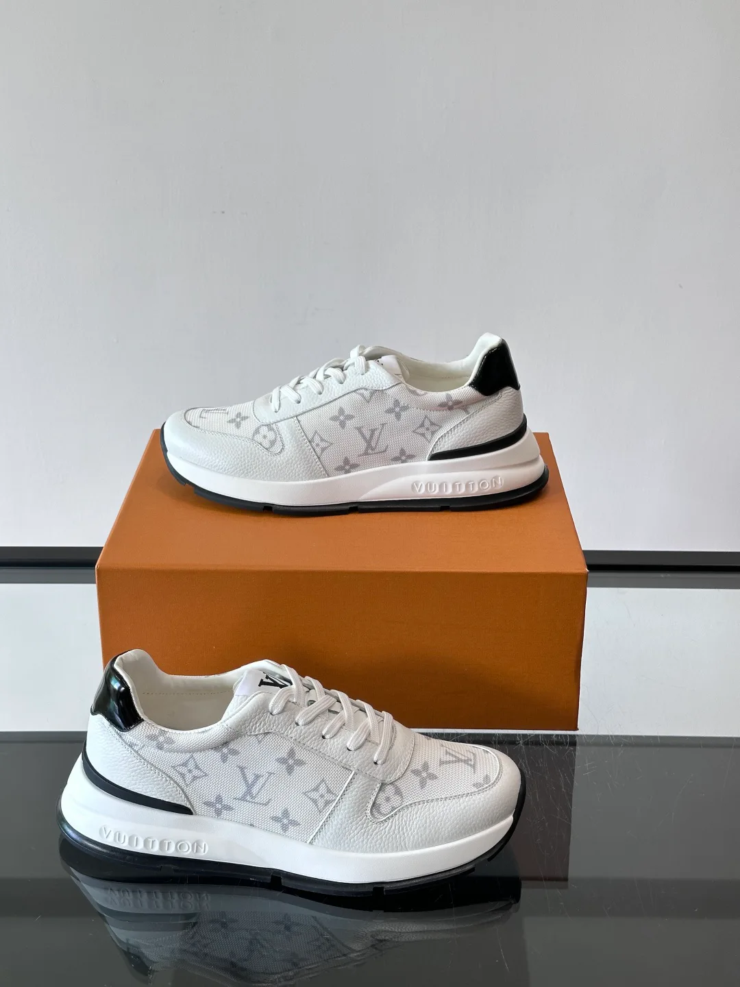 Кроссовки Мужские Louis Vuitton 367176