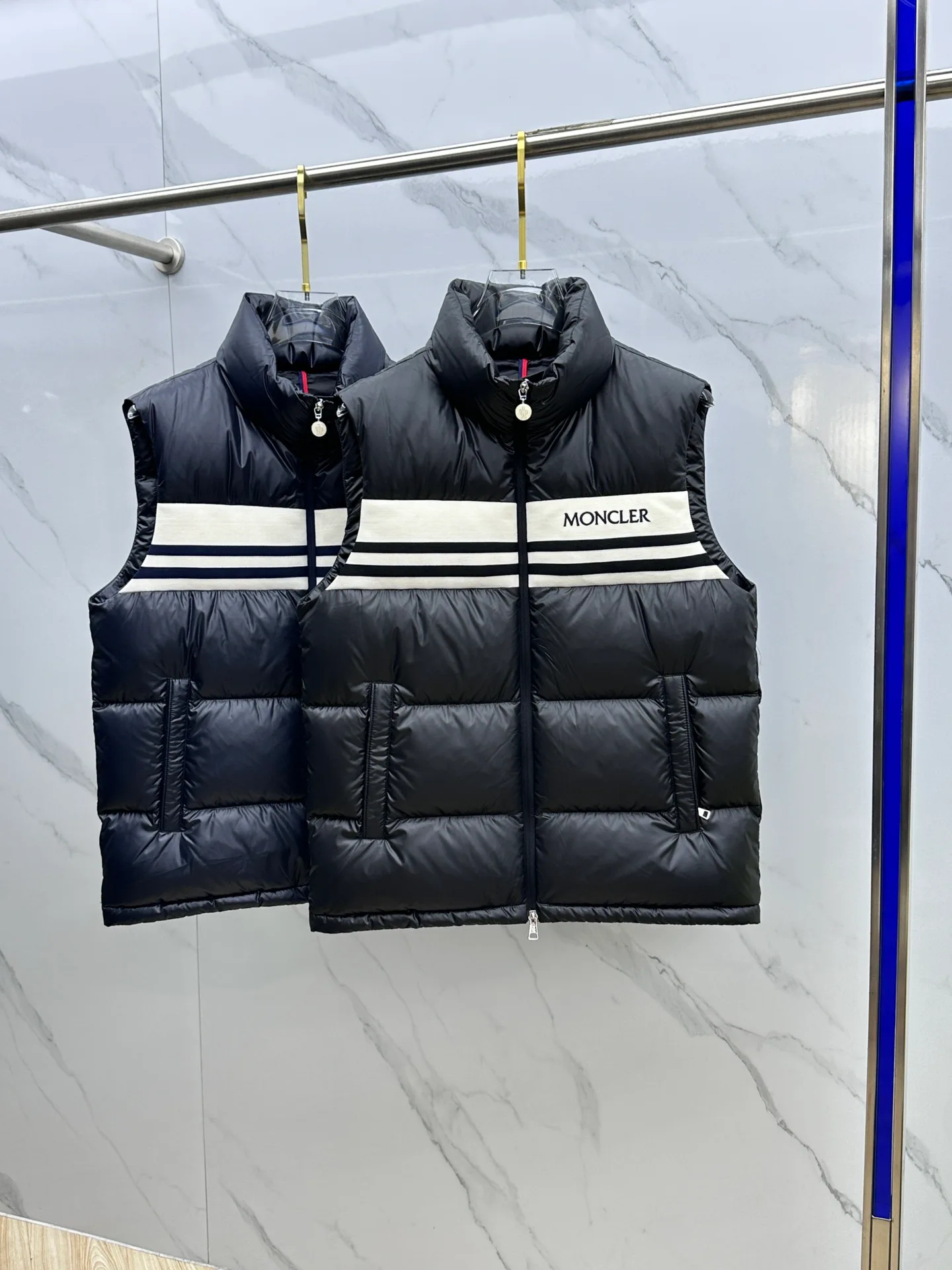 Жилеты Мужские Moncler 2237415