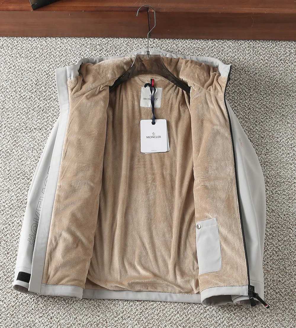 Куртки И Пуховики Мужские Moncler 1501821