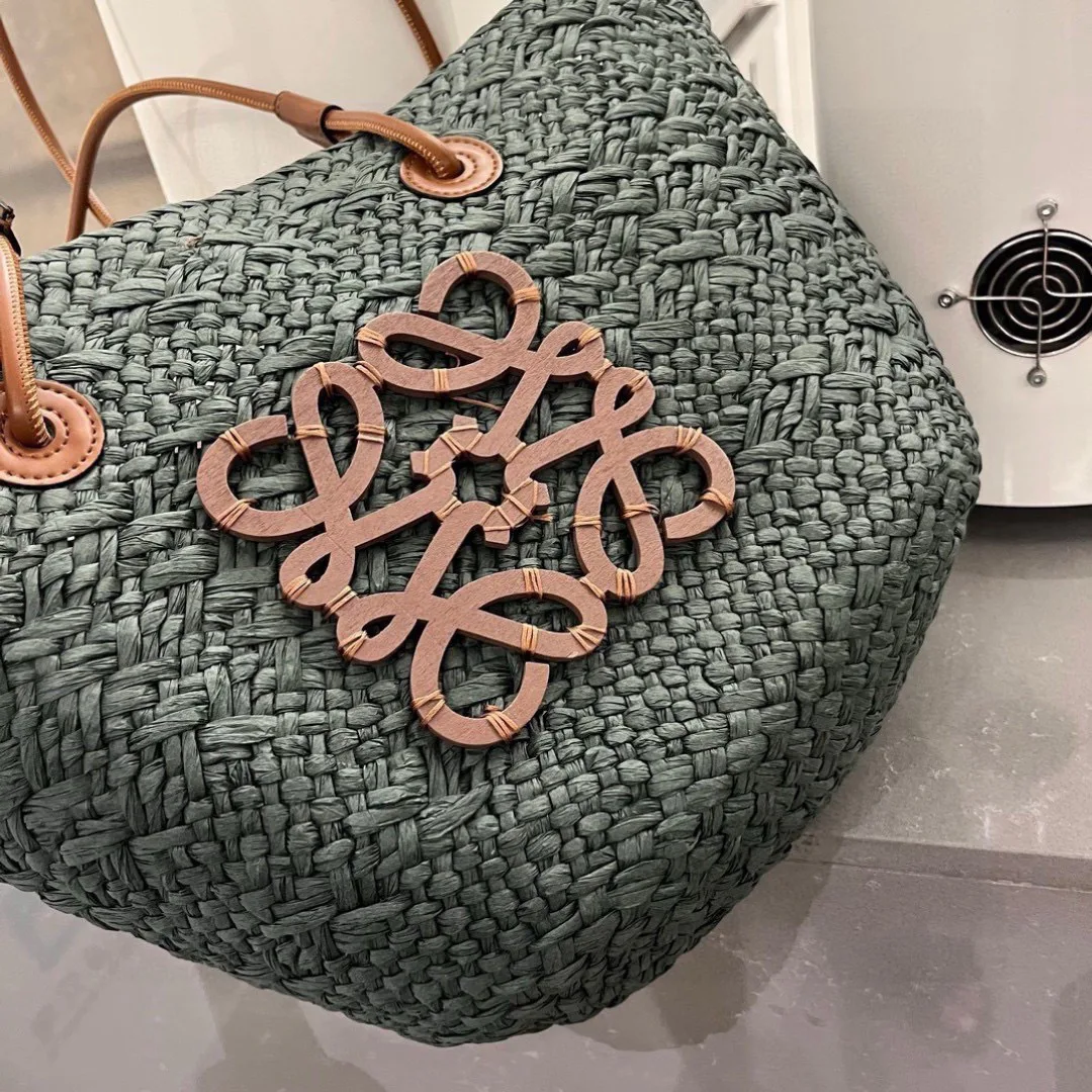 Классические Сумки Женские Loewe 11633349