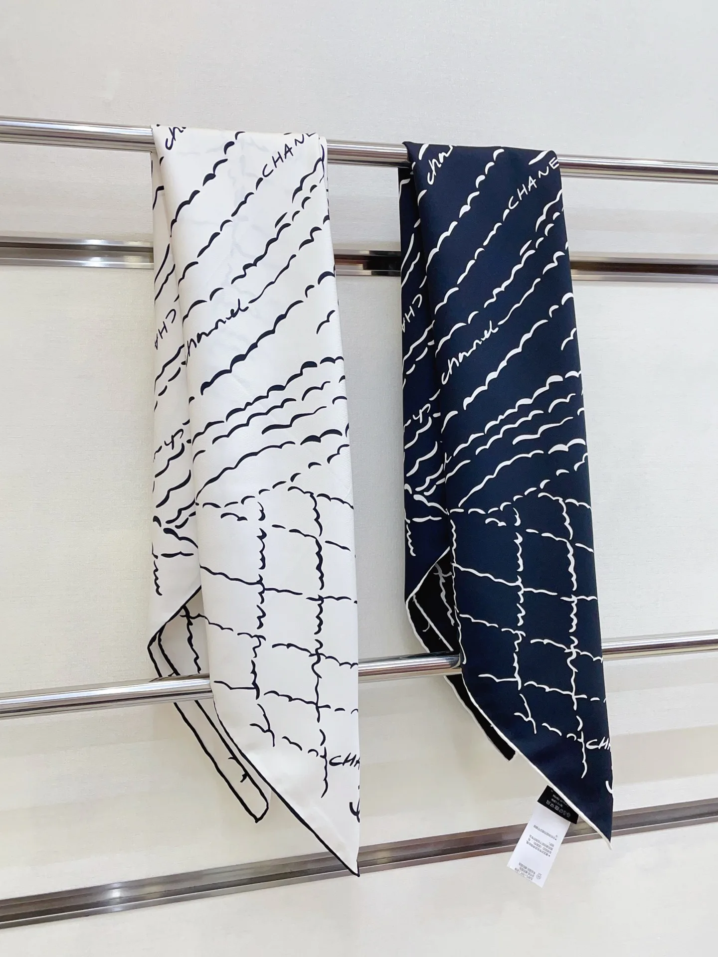 Платки Chanel 13119683