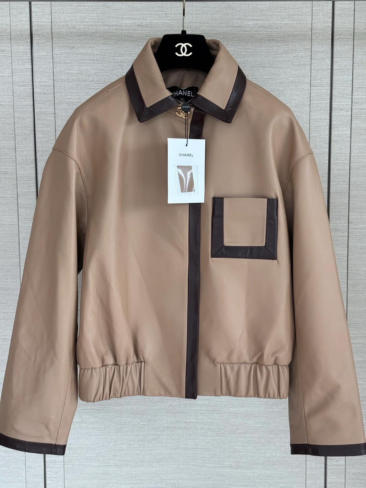 Кожаные Куртки И Дублёнки Женские Chanel 17925708