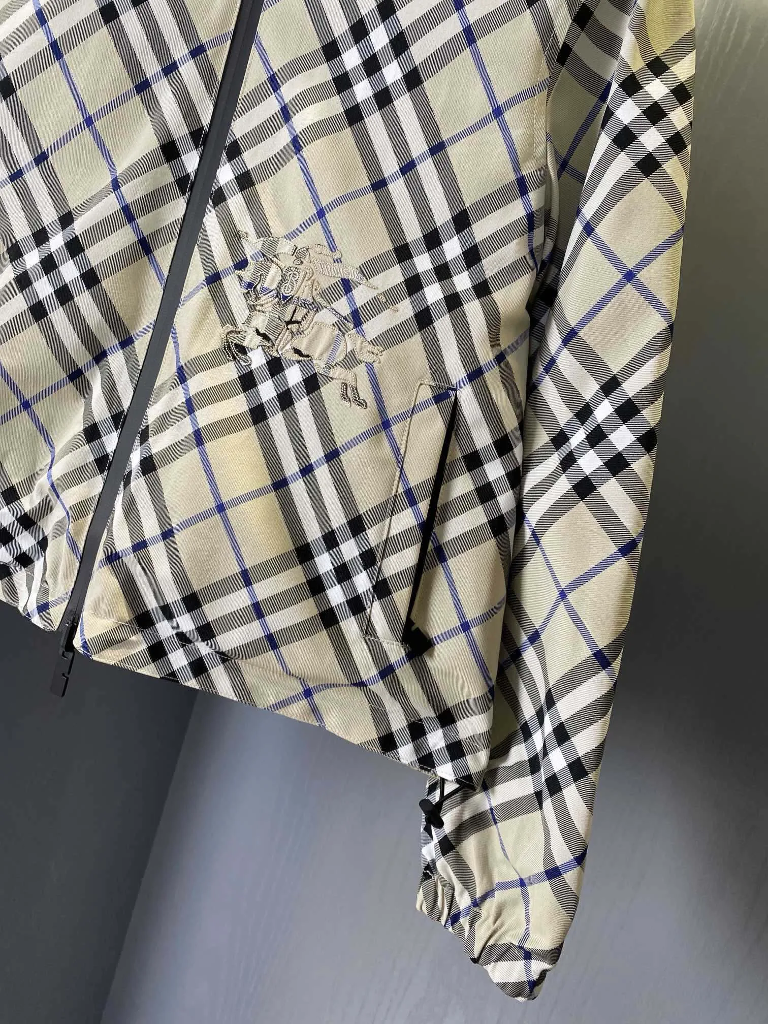 Куртки И Пуховики Женские Burberry 14221