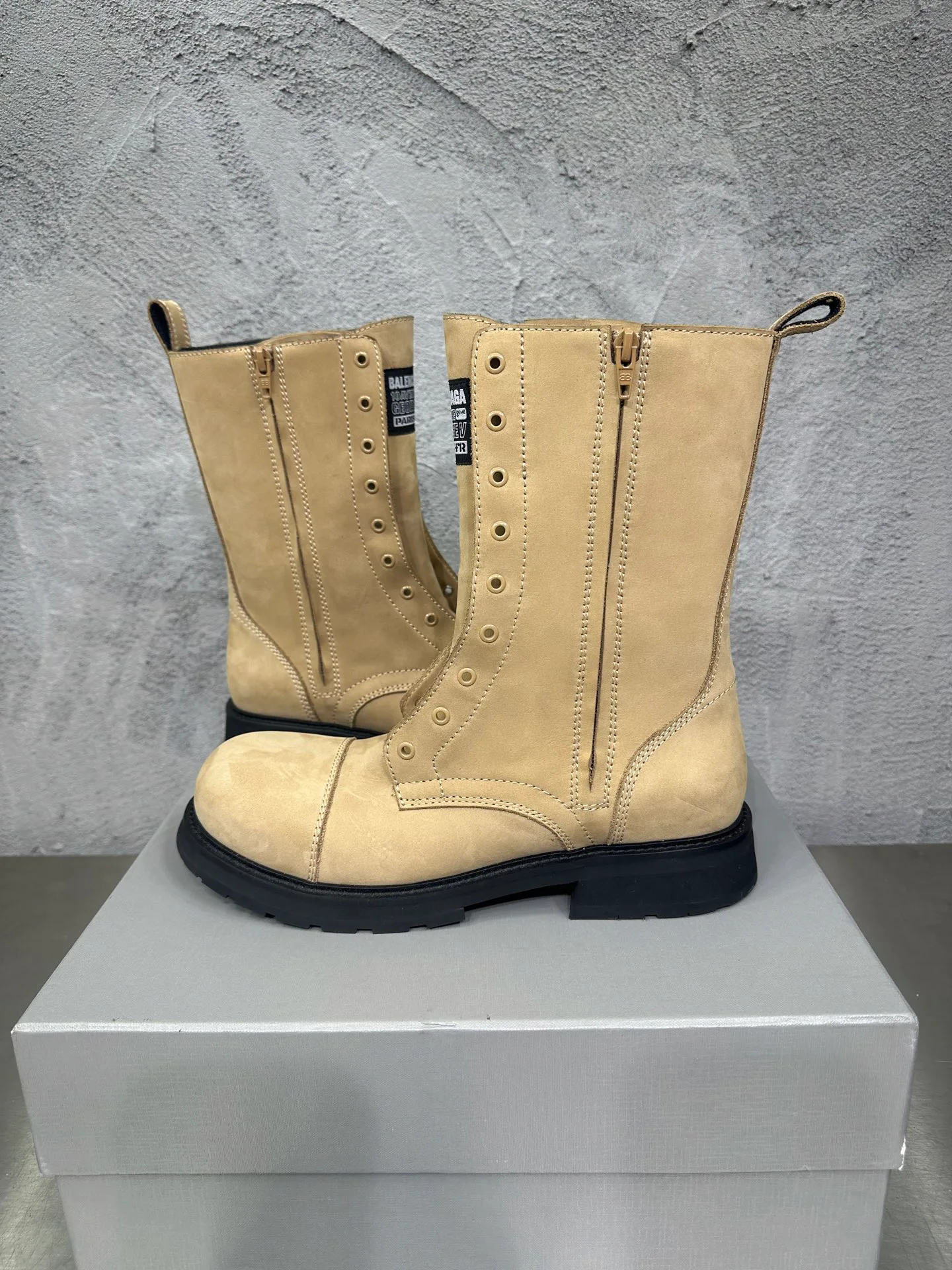 Ботинки Мужские Balenciaga 19688161