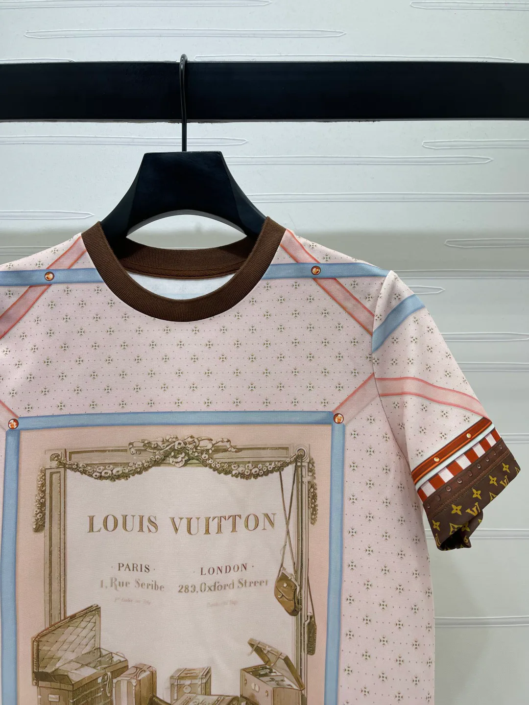 Костюмы Женские Louis Vuitton 11679318