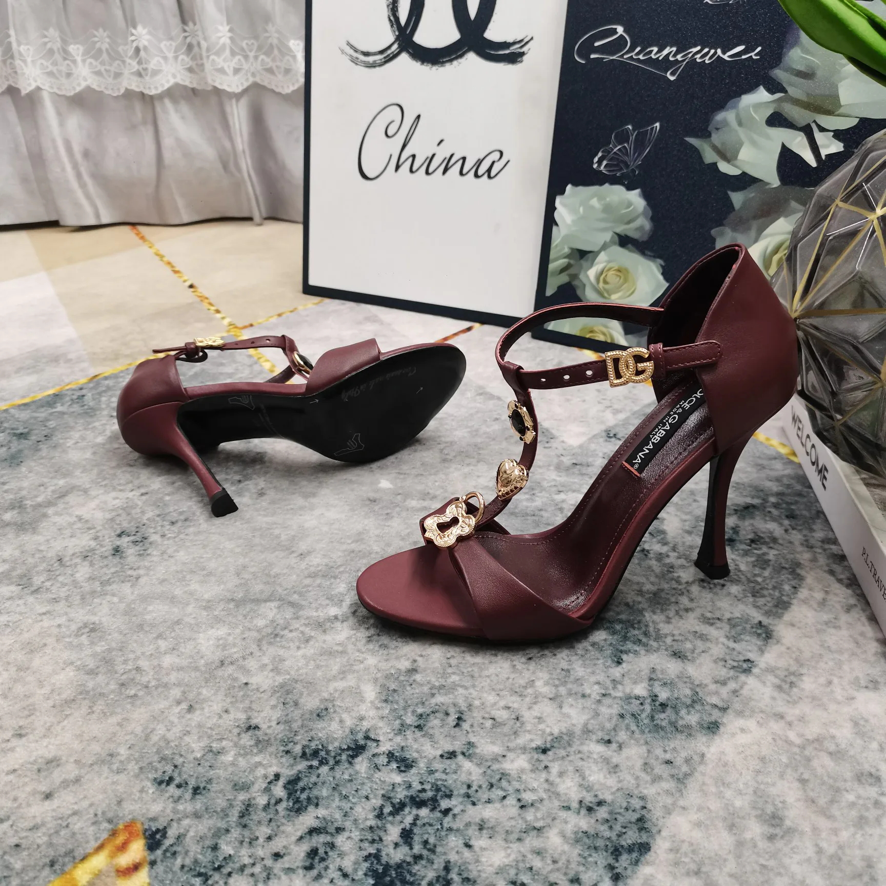 Босоножки Женские Dolce & Gabbana 11247978