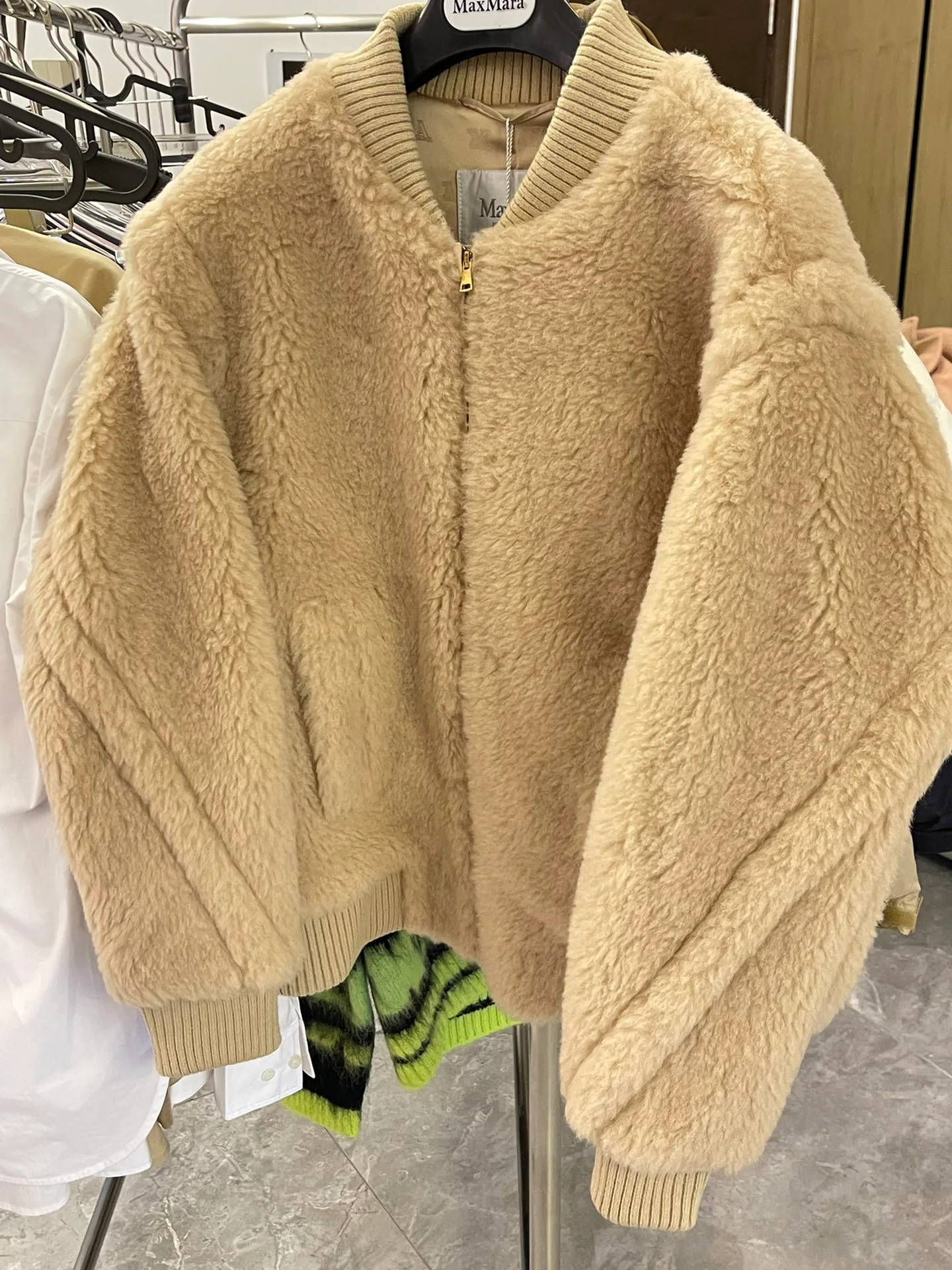 Куртки И Пуховики Женские Max Mara 6192994