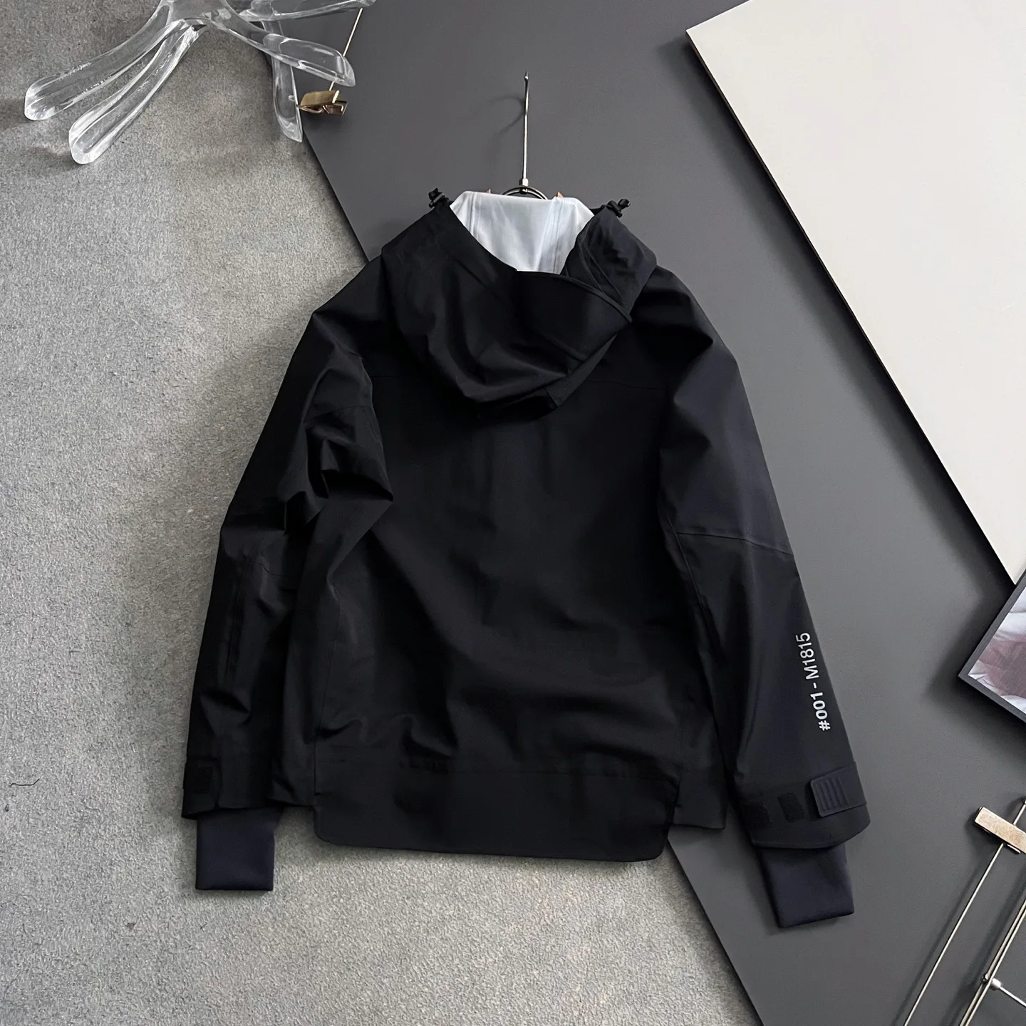 Куртки И Пуховики Мужские Moncler 11411451