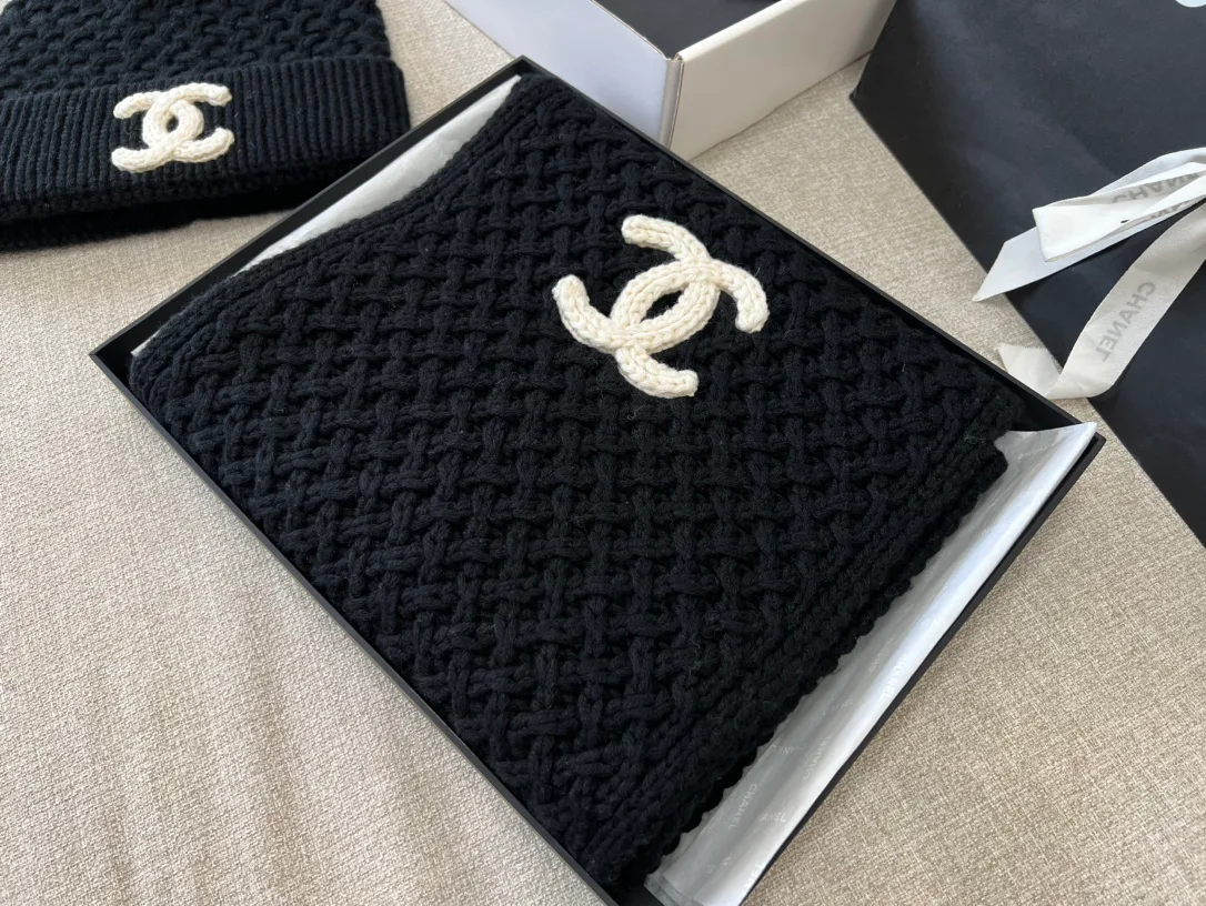 Шарфы Chanel 11613569