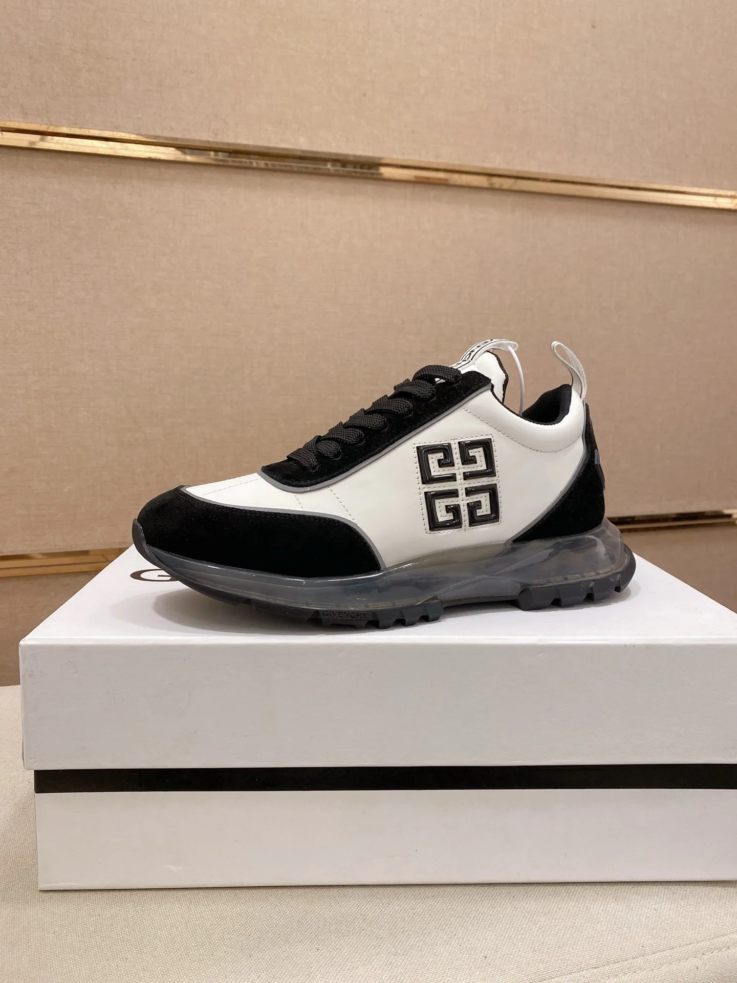 Кроссовки Женские Givenchy 1845109