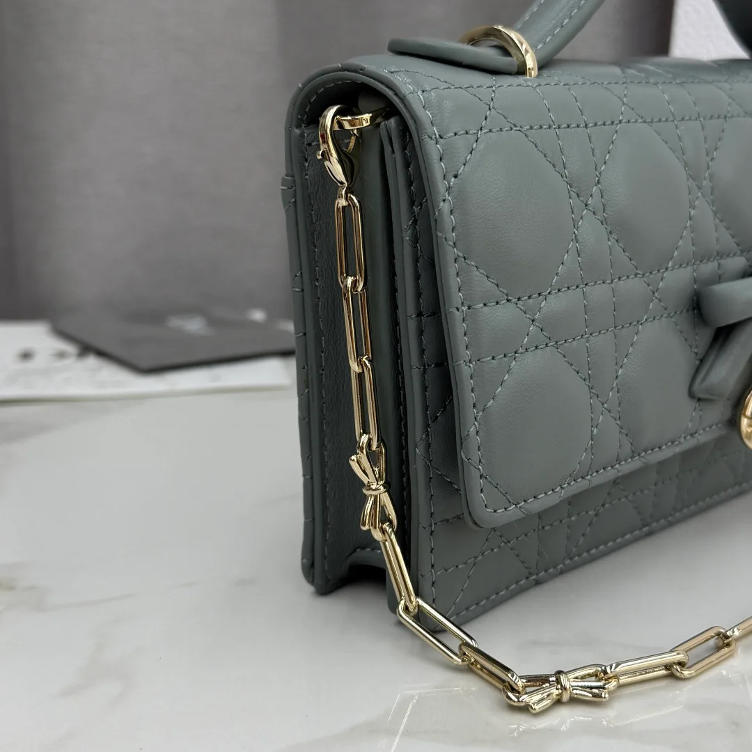Сумки На Ремне Женские Christian Dior 9165593