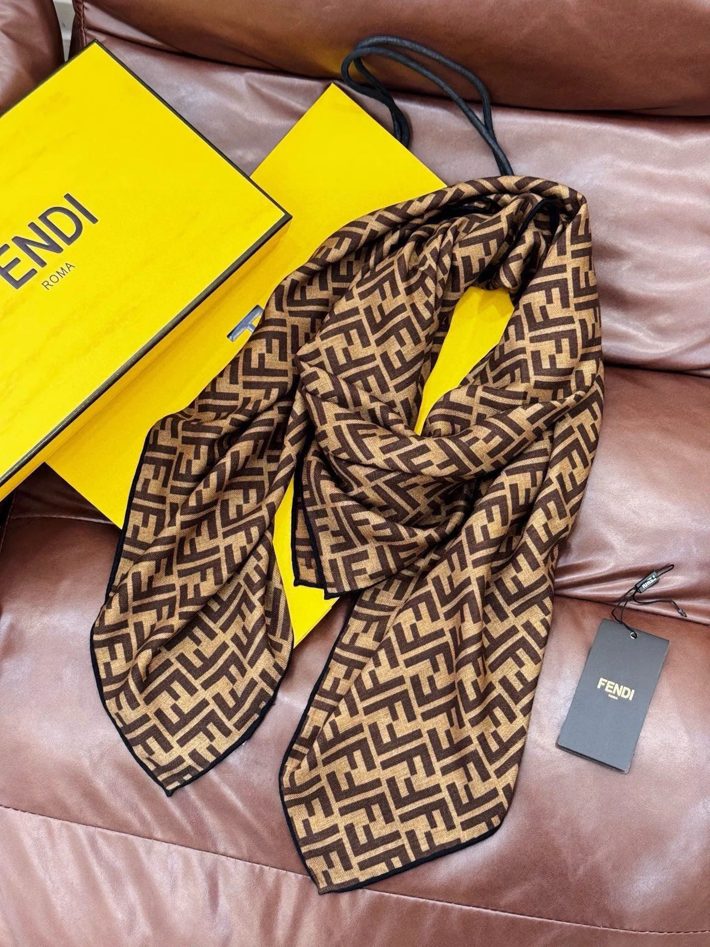 Шарфы Fendi 15025002