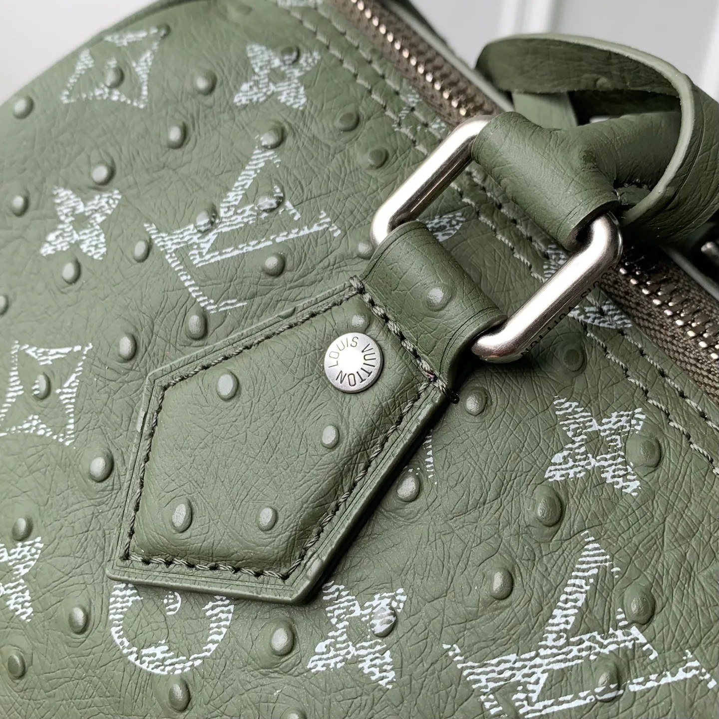 Классические Сумки Женские Louis Vuitton 18147447
