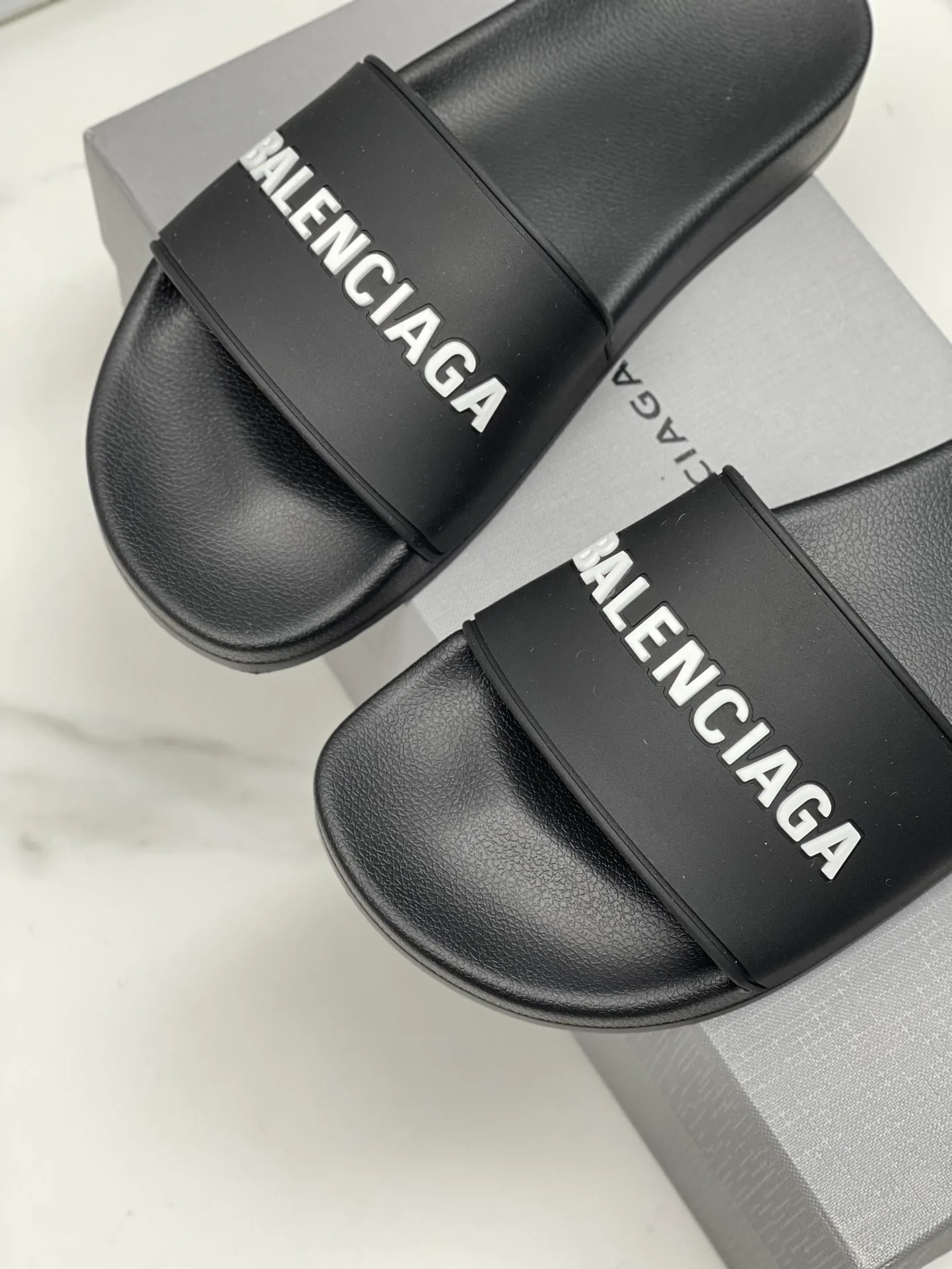 Шлепанцы Женские Balenciaga 21924