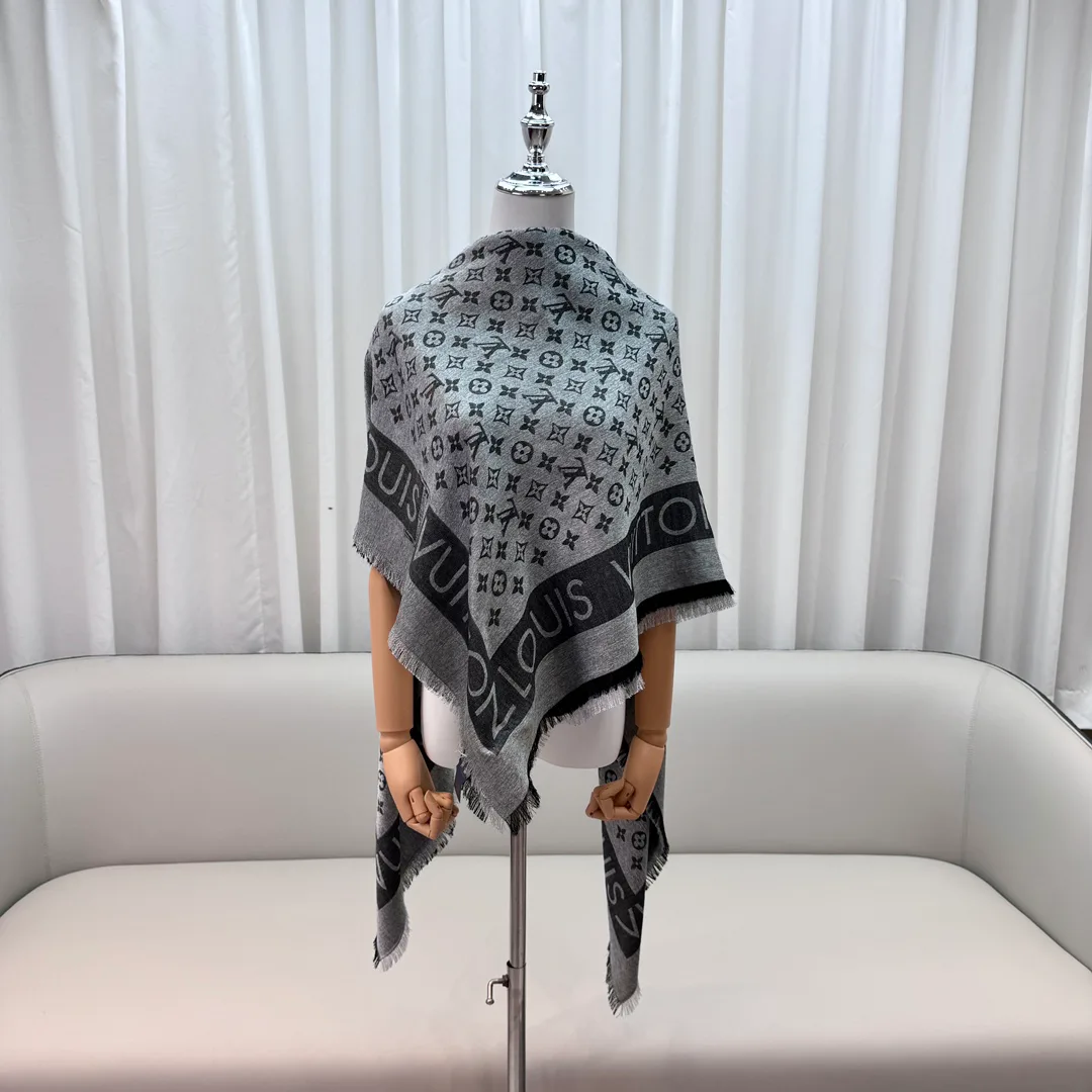 Шарфы Louis Vuitton 2394