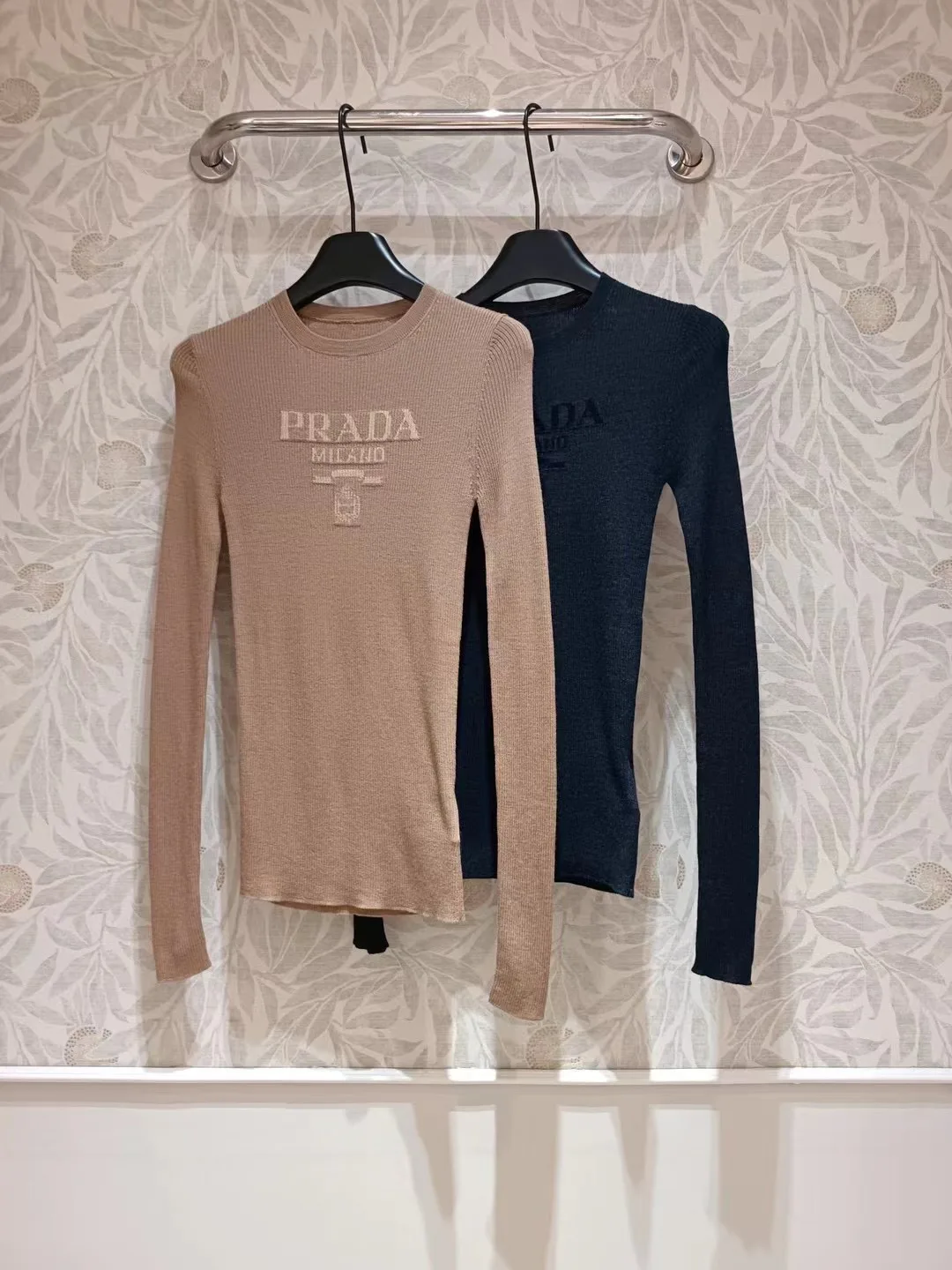 Лонгсливы Женские Prada 30198