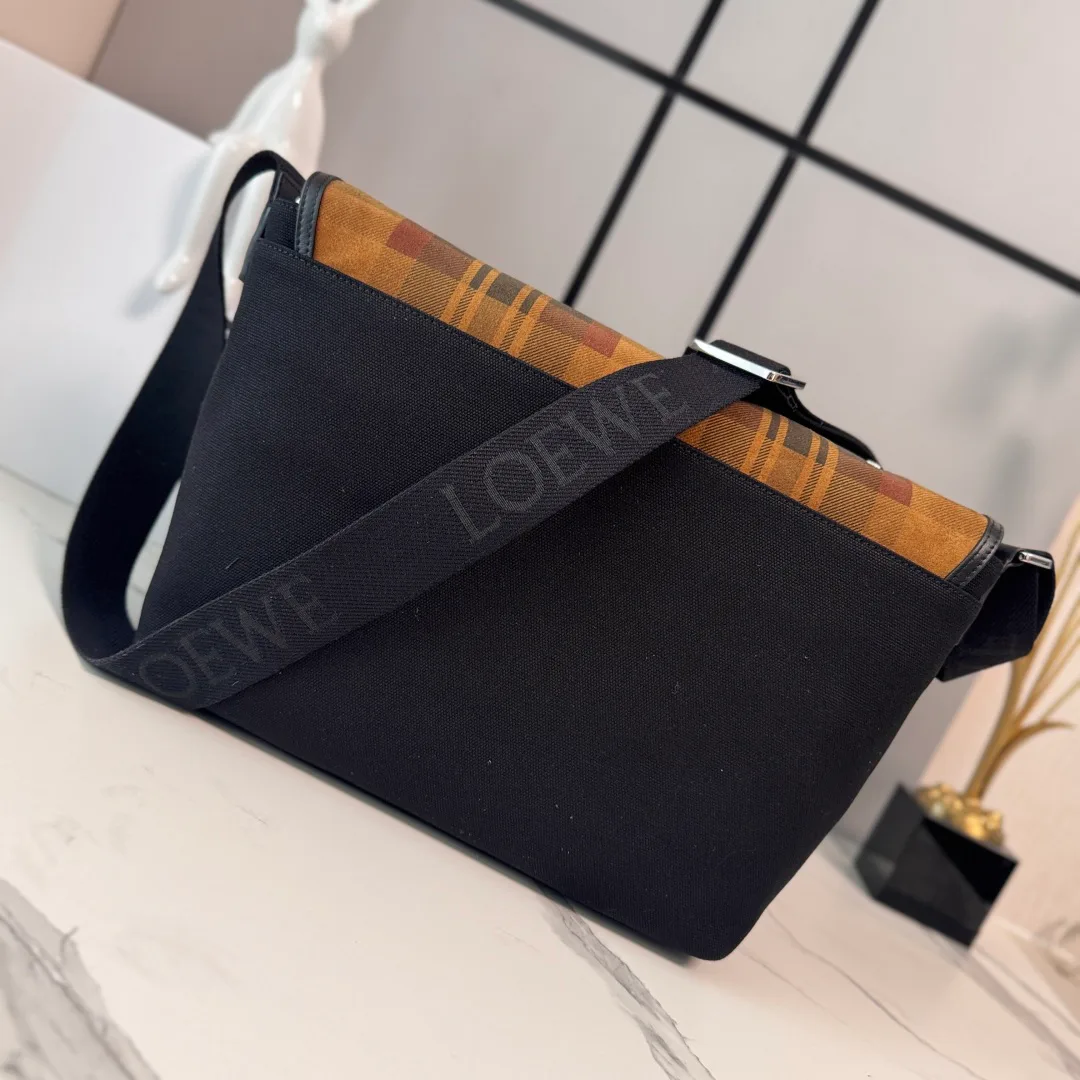 Сумки На Ремне Женские Loewe 11699858