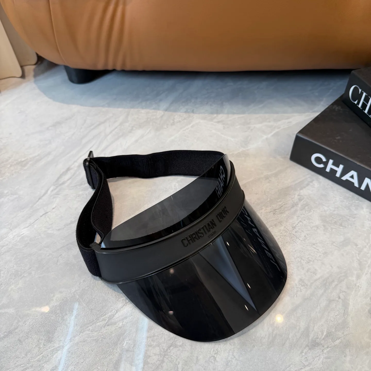 Головные Уборы Christian Dior 13294396