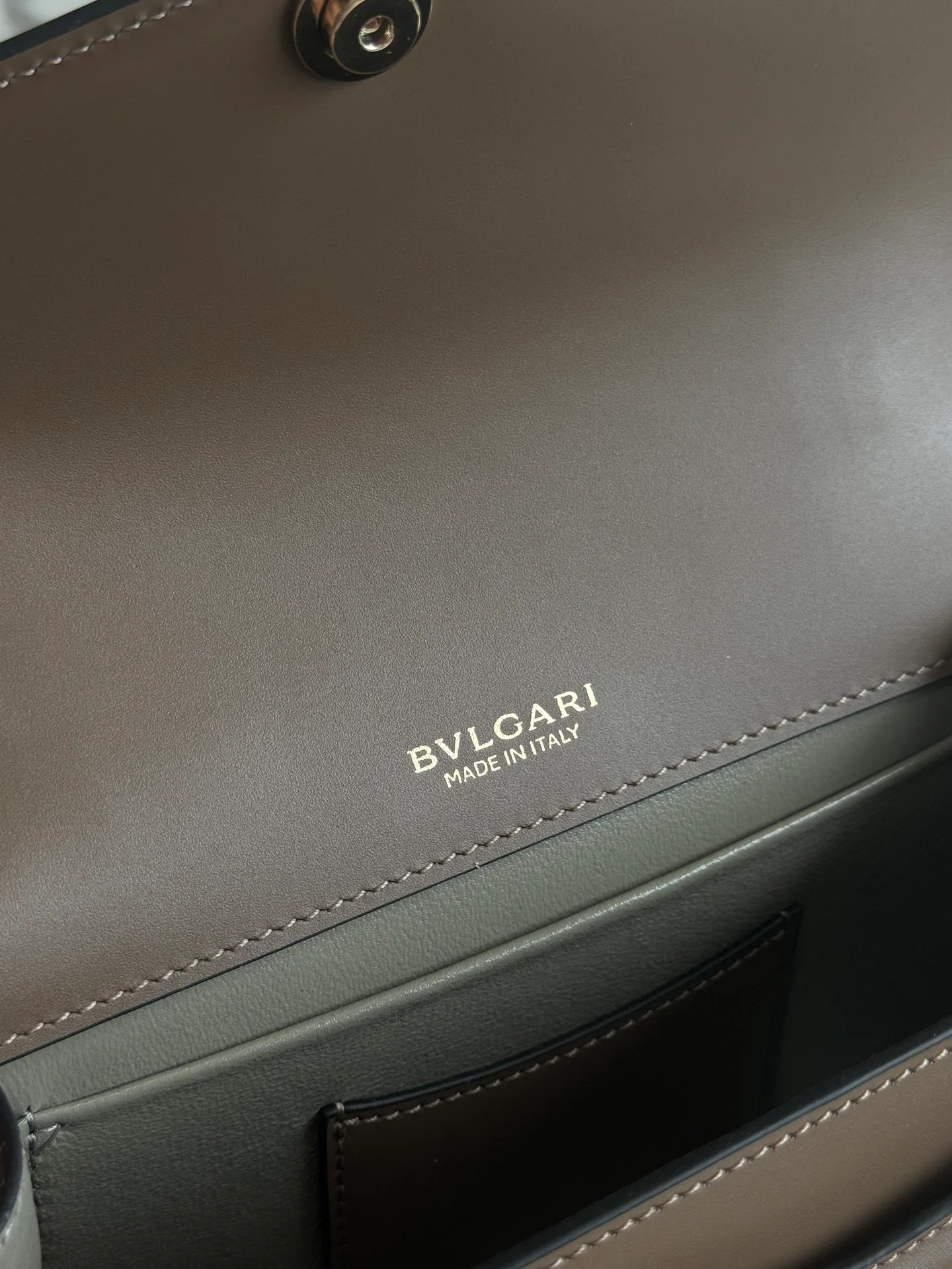 Классические Сумки Женские Bvlgari 5080605