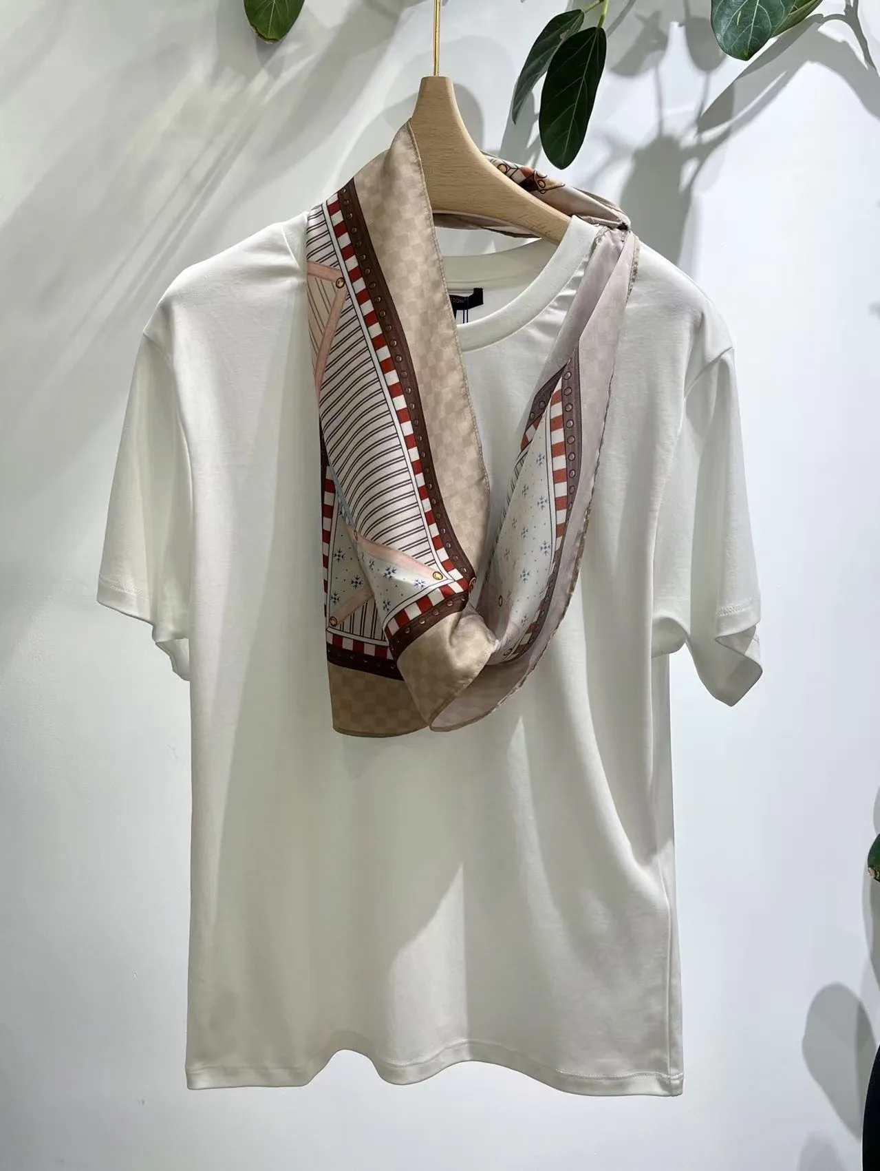 Футболки Женские Louis Vuitton 13266091