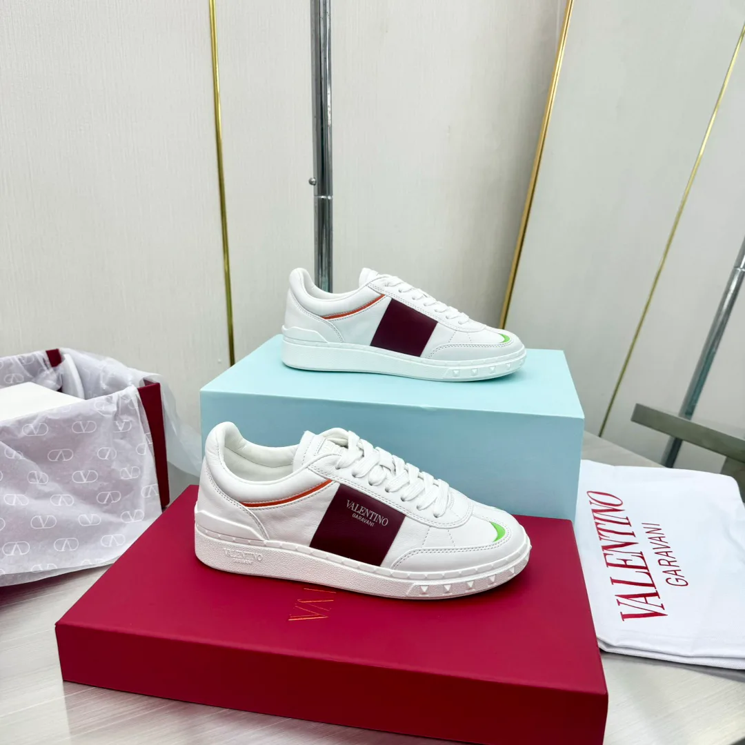 Кроссовки Женские Valentino 17955031