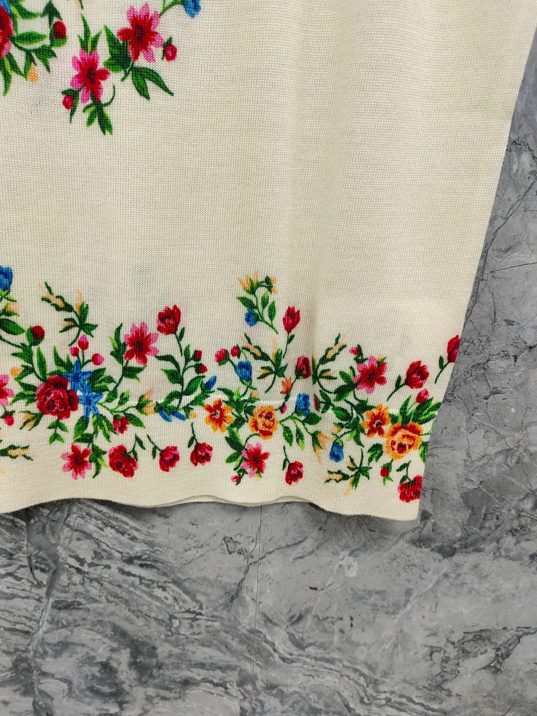 Футболки Женские Christian Dior 13549560