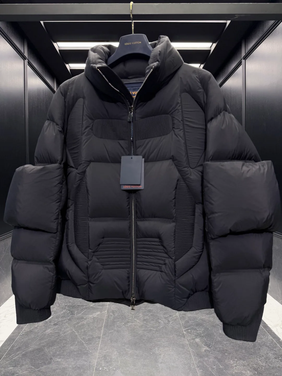 Куртки И Пуховики Мужские Louis Vuitton 1521821