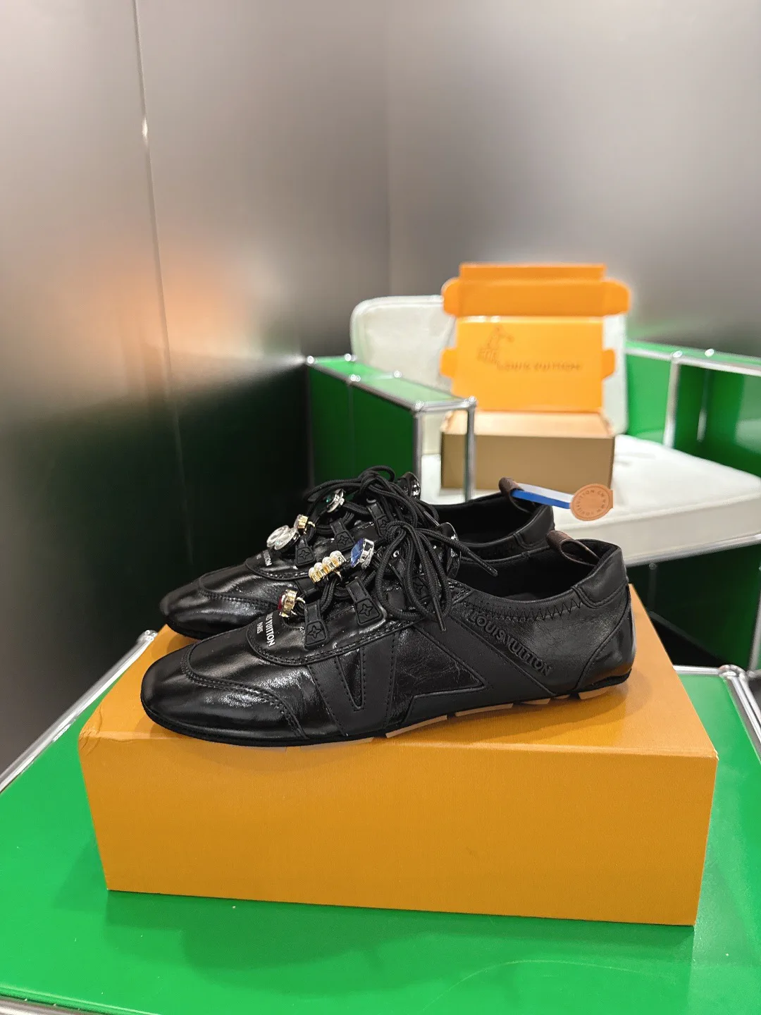 Кроссовки Женские Louis Vuitton 878823