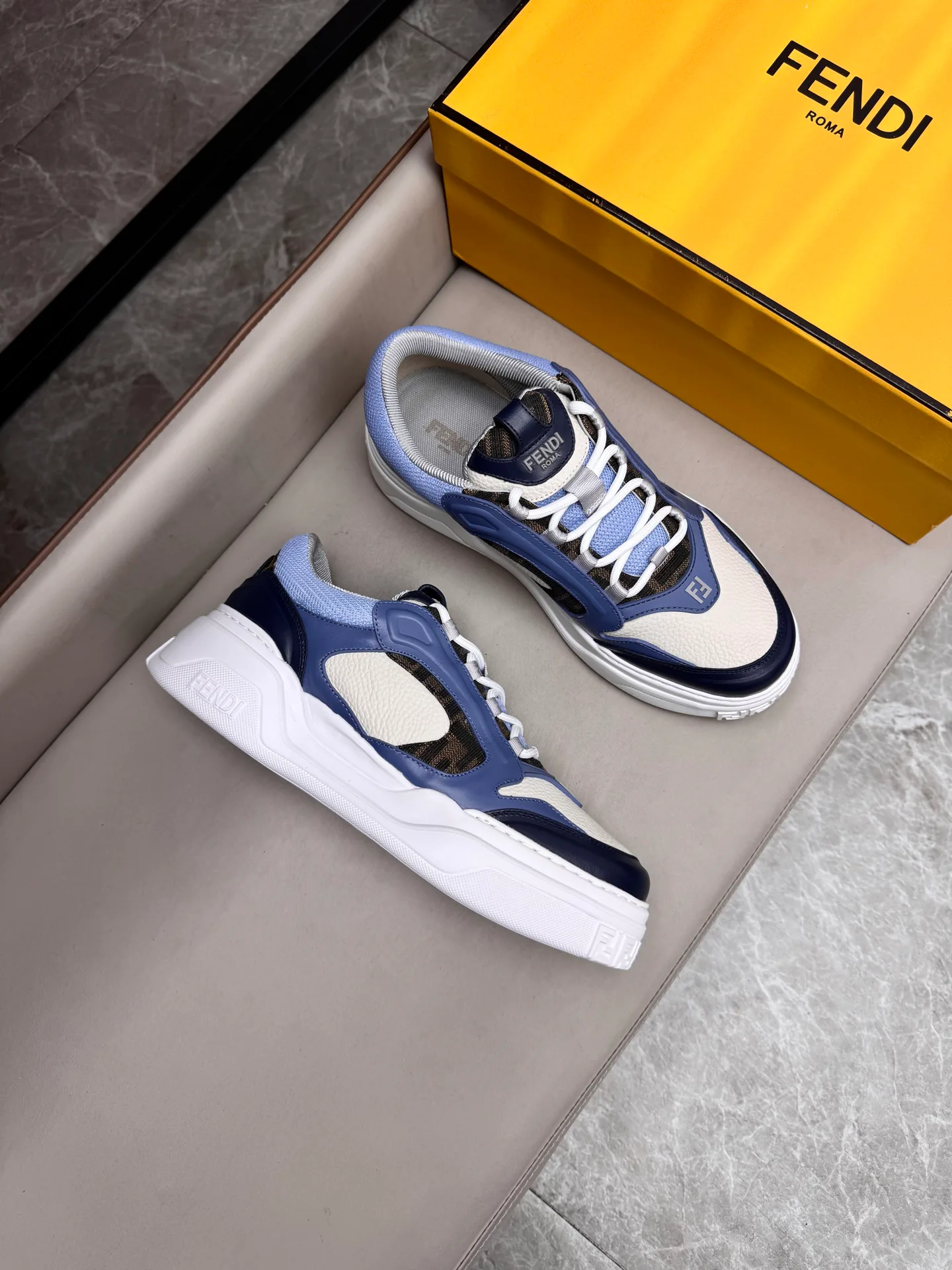 Кроссовки Мужские Fendi 1049843