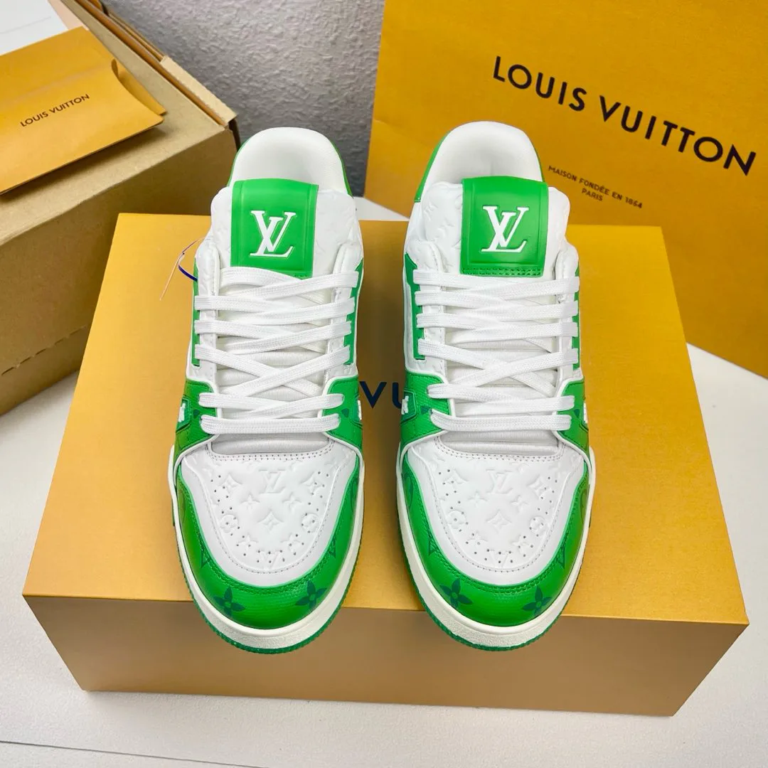 Кроссовки Женские Louis Vuitton 2679369