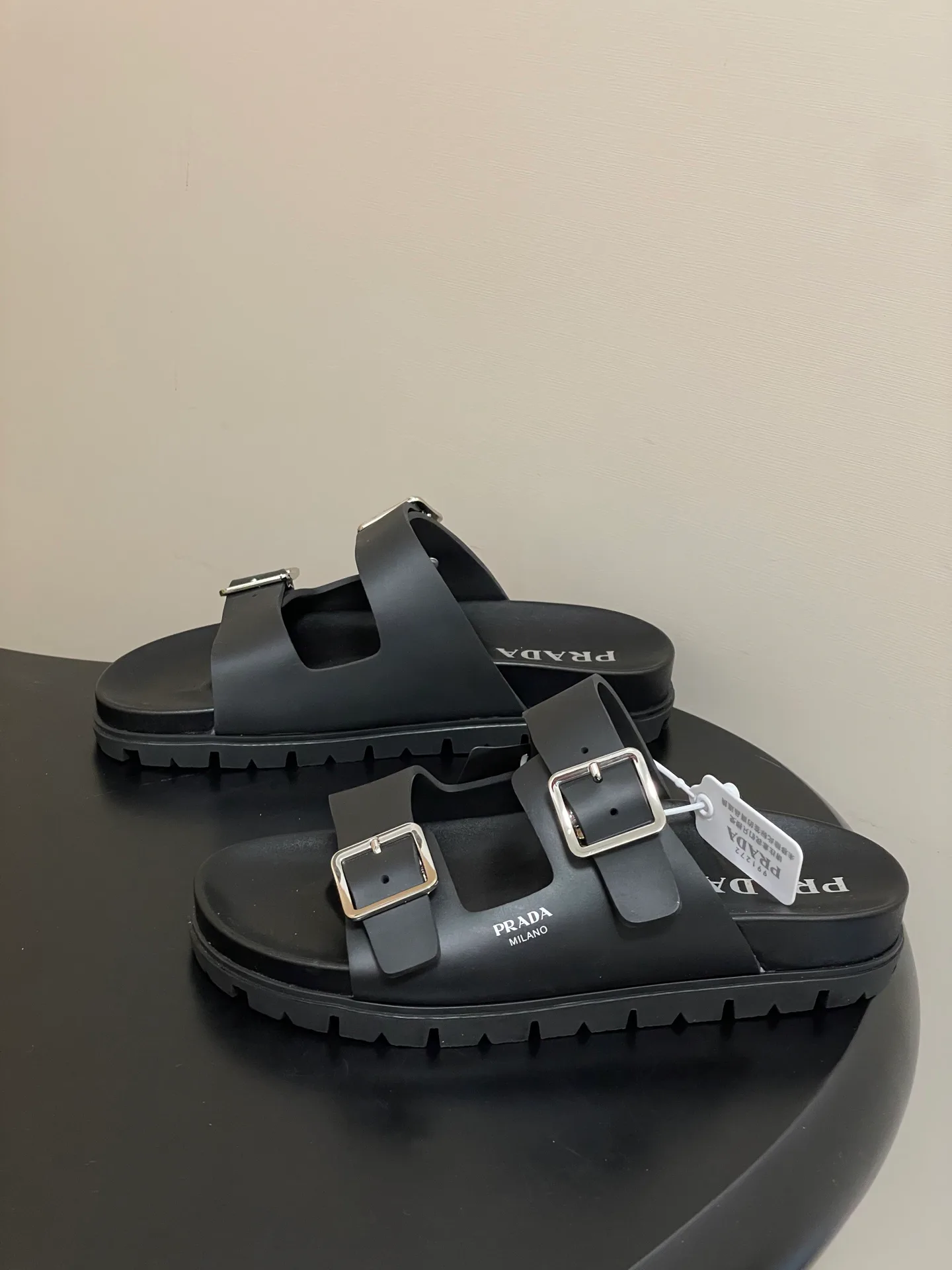 Сандалии Женские Prada 10993986