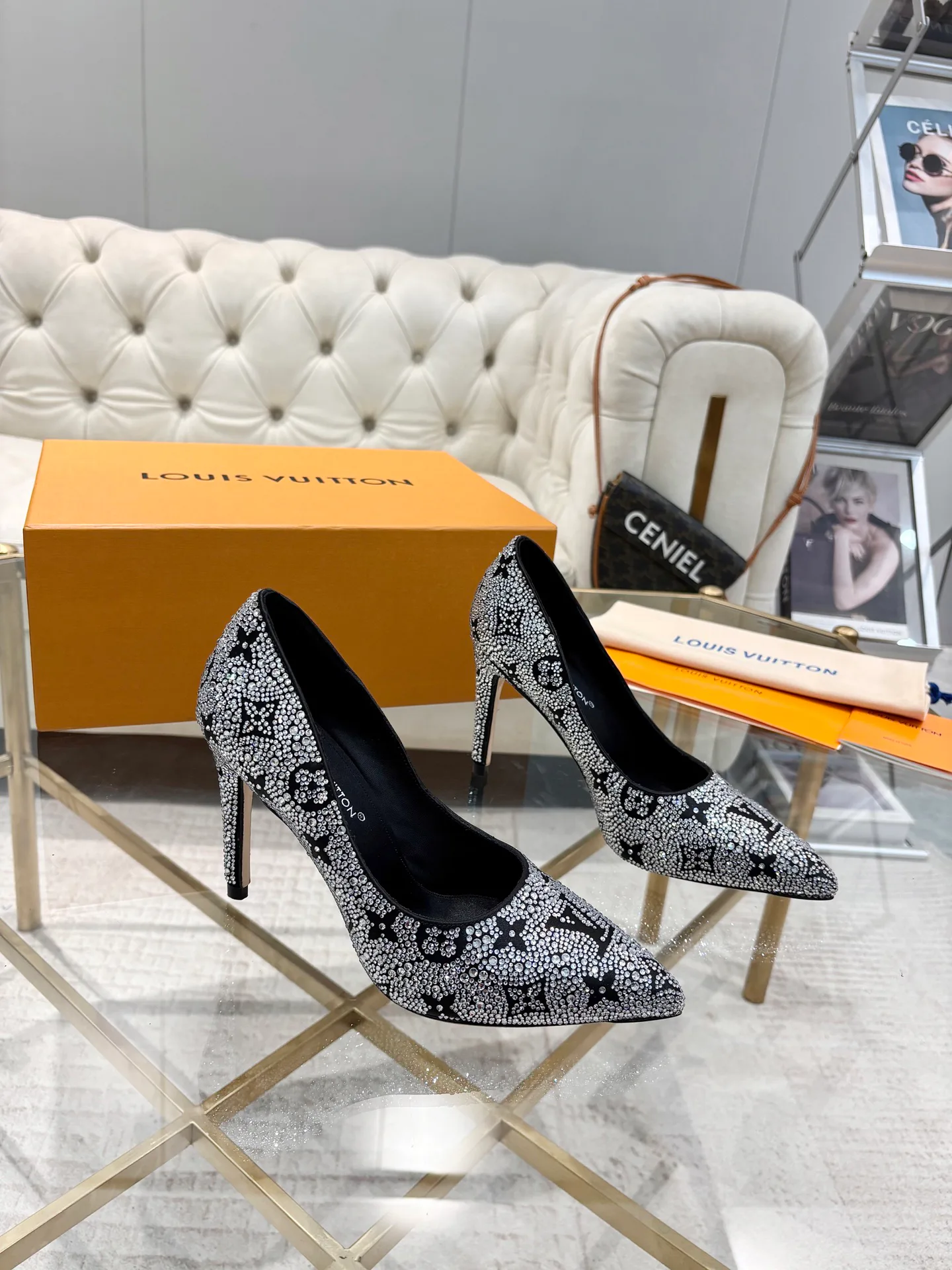 Туфли Женские Louis Vuitton 18740829