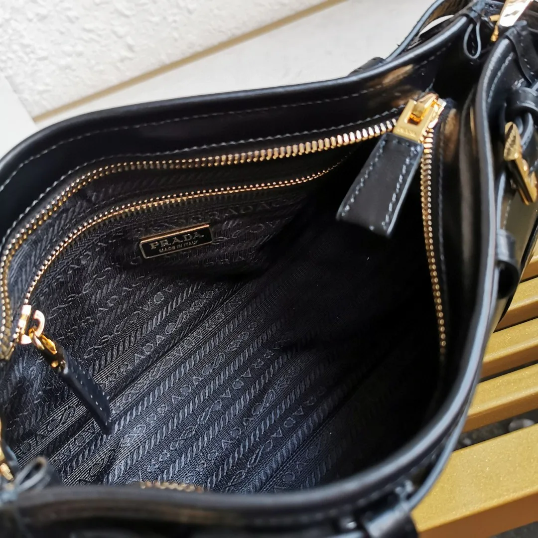 Сумки На Ремне Женские Prada 10644764