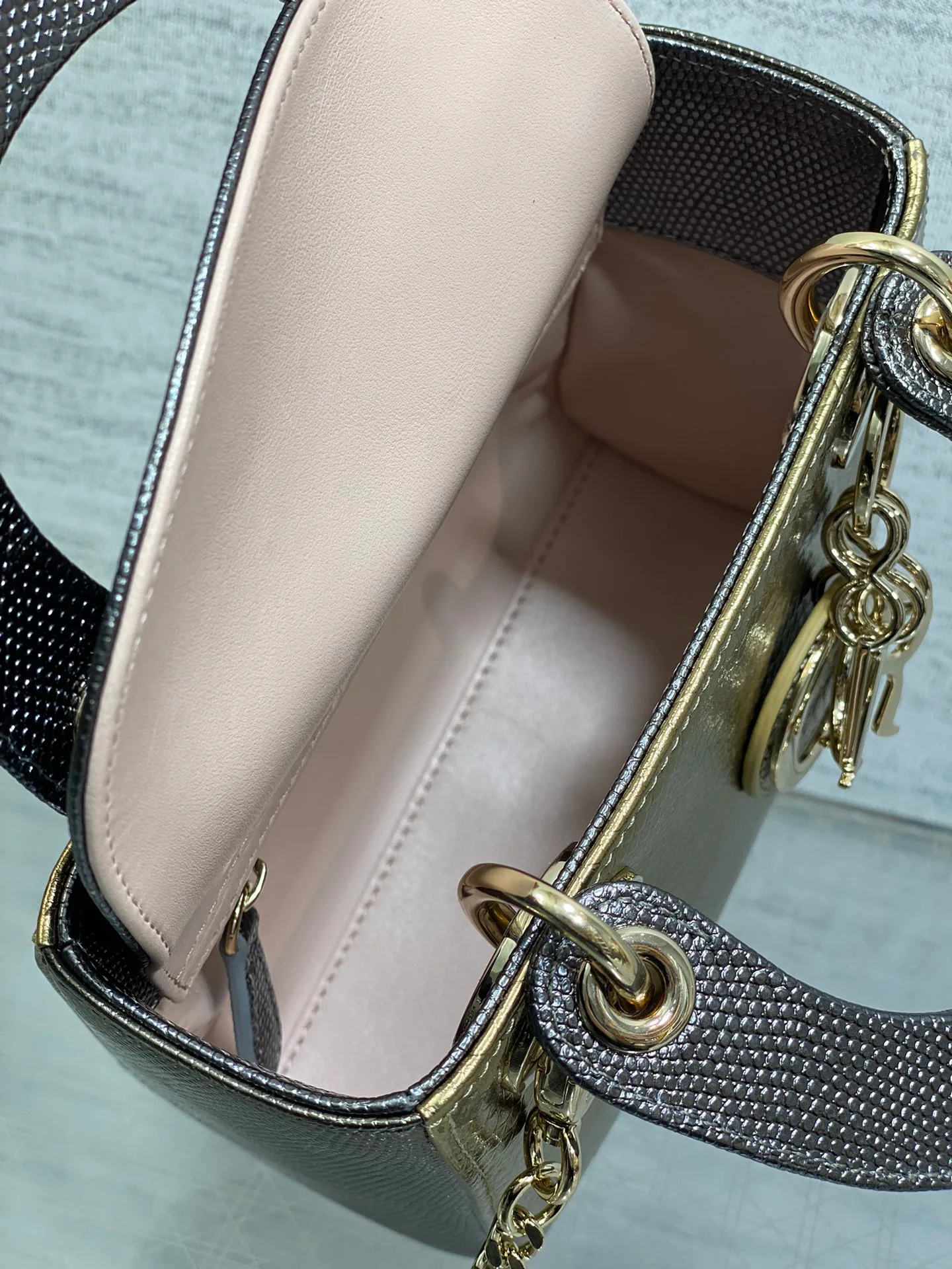 Классические Сумки Женские Christian Dior 12817888