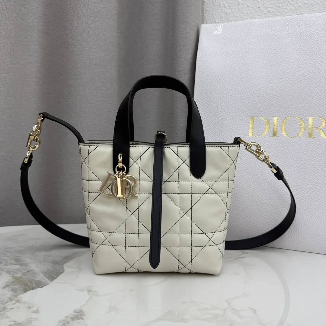 Классические Сумки Женские Christian Dior 11905699