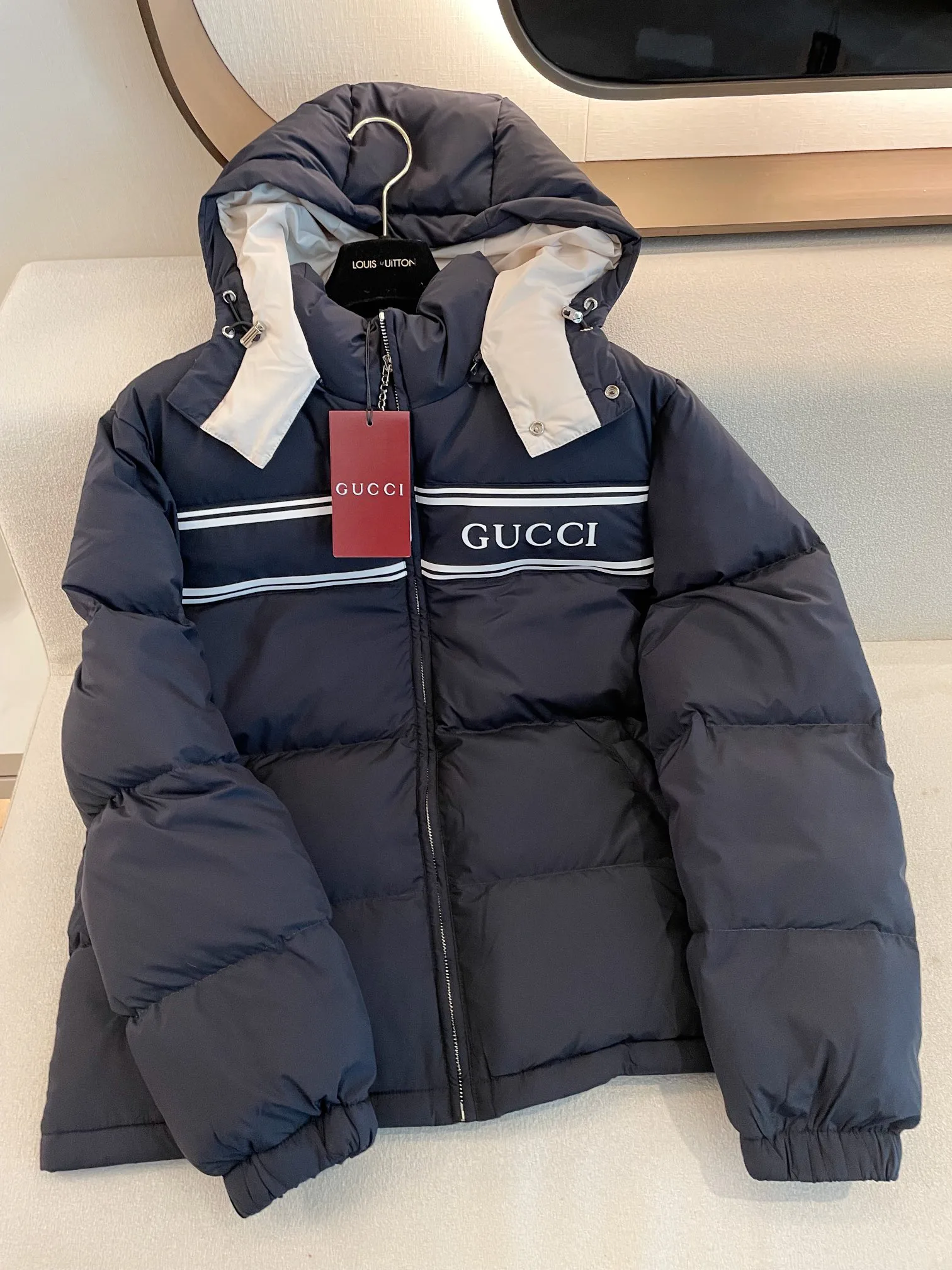 Куртки И Пуховики Женские Gucci 1144012