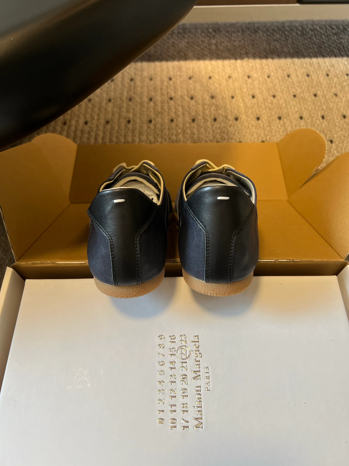 Кроссовки Женские Maison Margiela 17686621