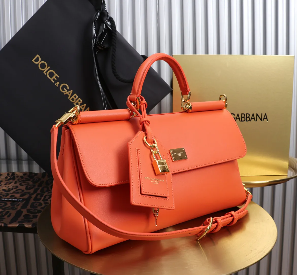 Классические Сумки Женские Dolce & Gabbana 18004433