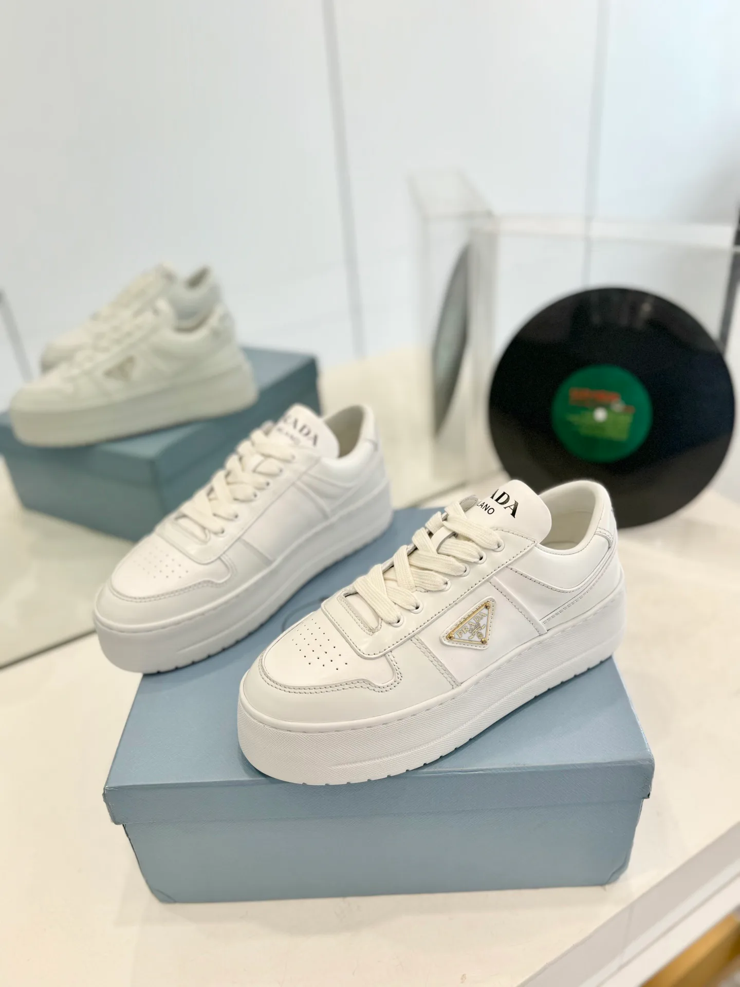 Кроссовки Женские Prada 9593854