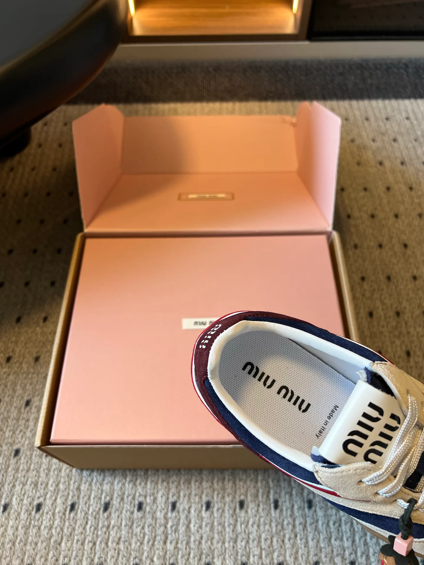 Кроссовки Женские Miu Miu 18462165