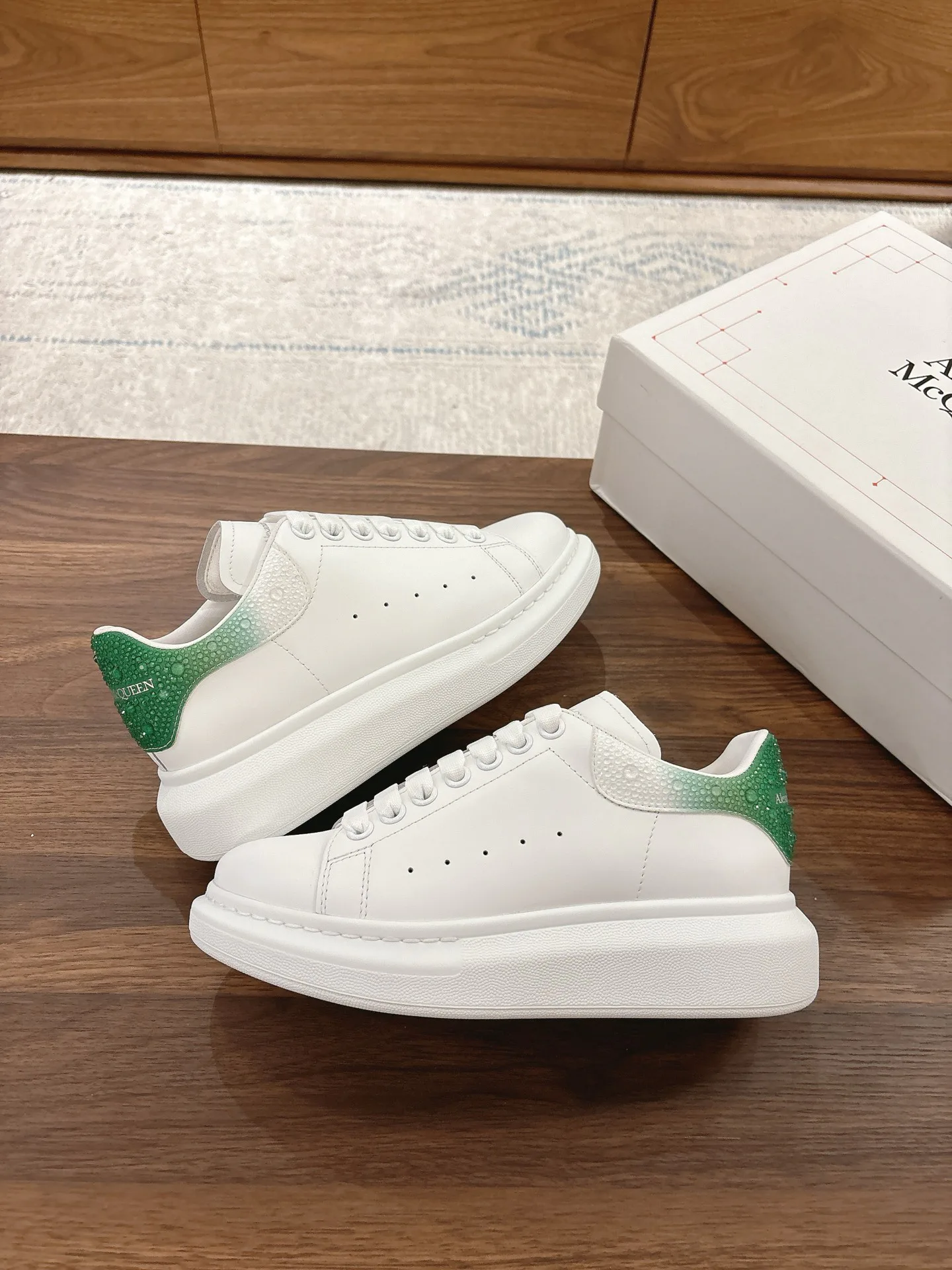 Кроссовки Женские Alexander Mcqueen 3446220