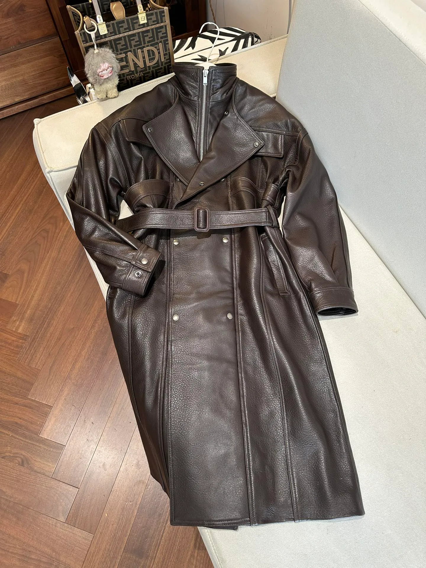 Кожаные Куртки И Дублёнки Женские Saint Laurent 697406