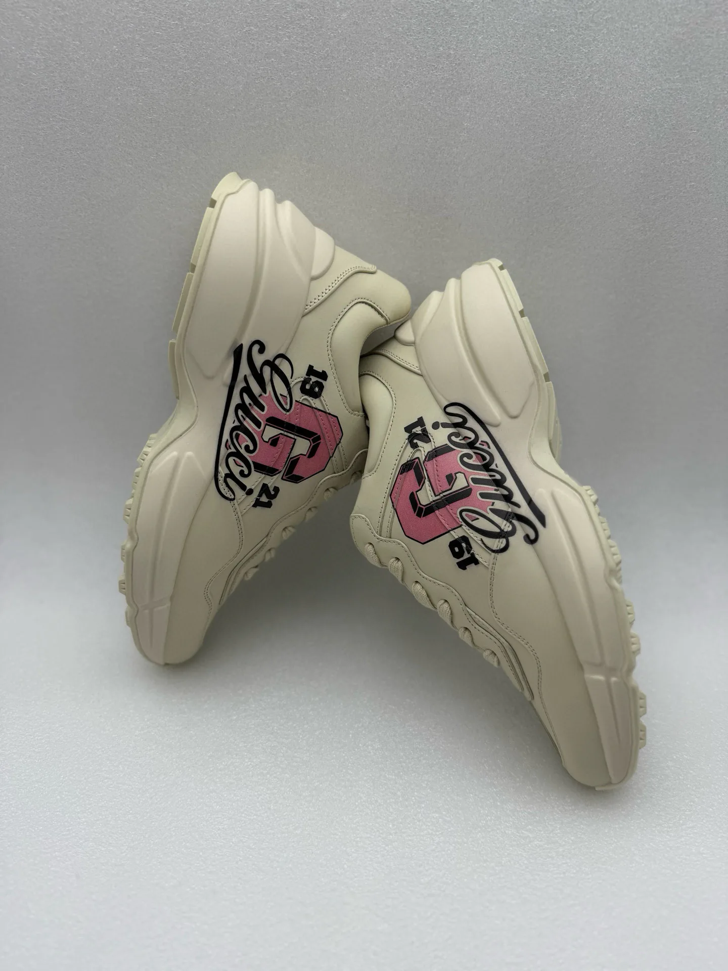 Кроссовки Женские Gucci 6033998