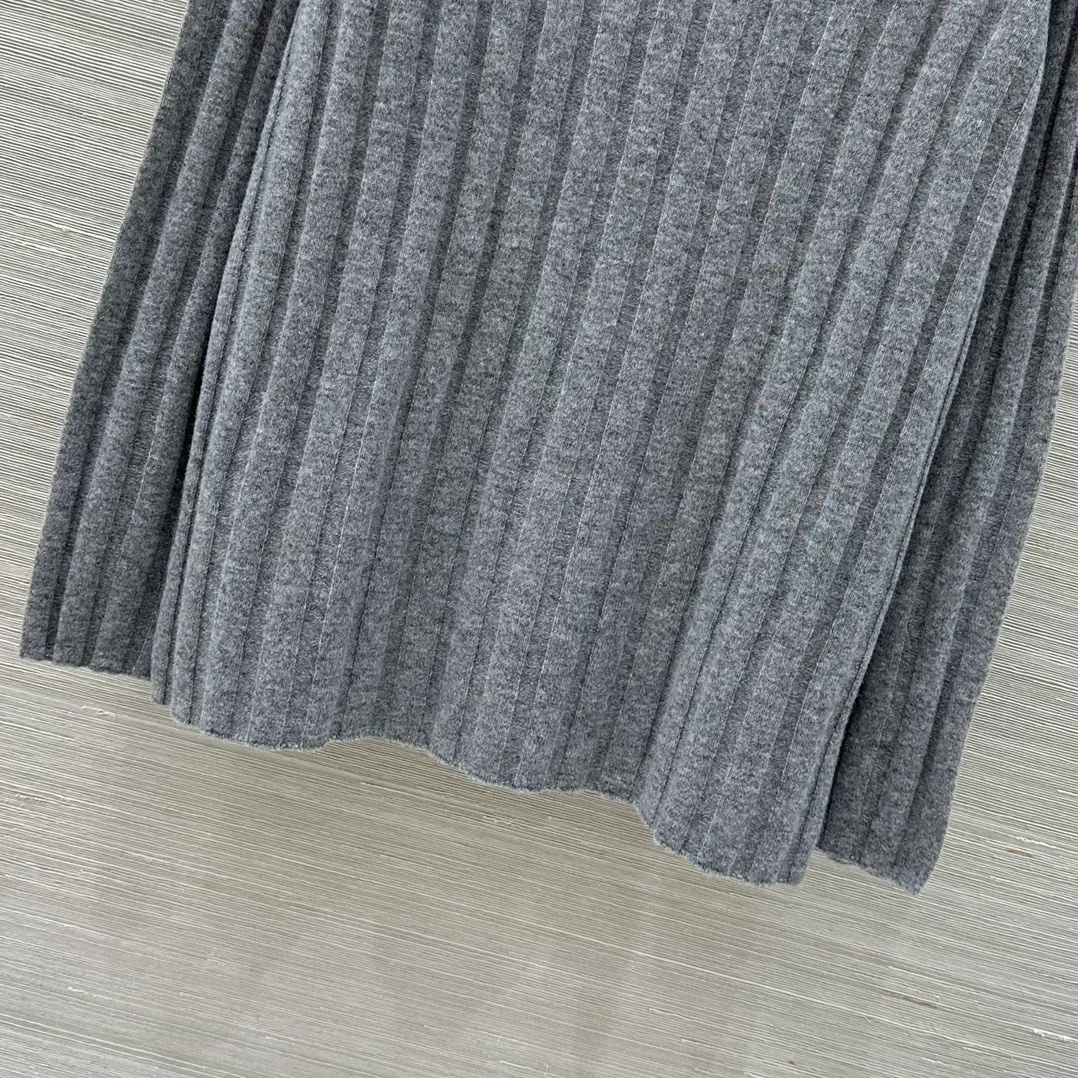 Джемперы Женские Miu Miu 680999