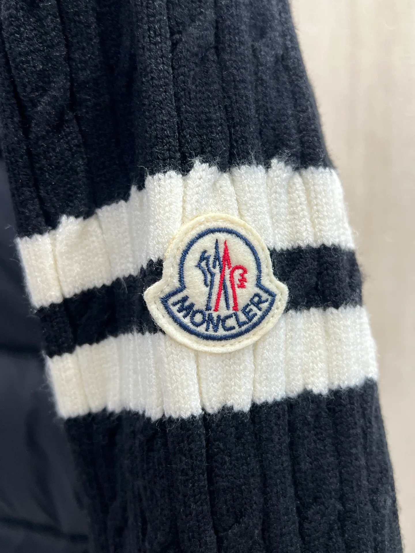 Куртки И Пуховики Женские Moncler 18723387