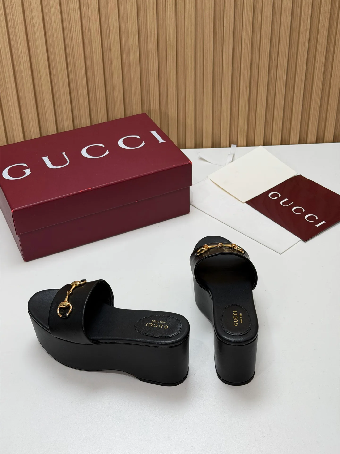 Босоножки Женские Gucci 17631677